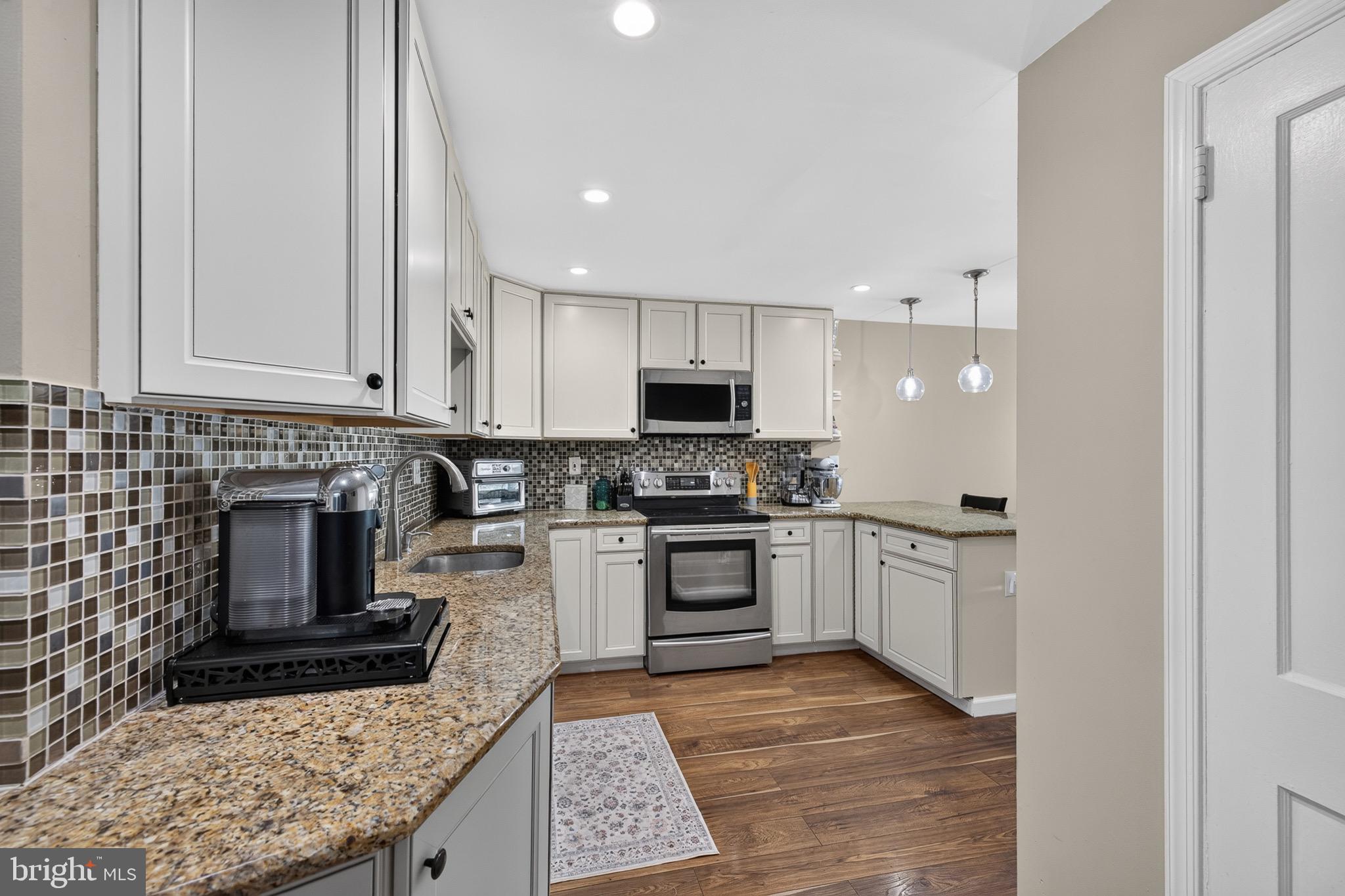 RIDLEY FARMS - Residential