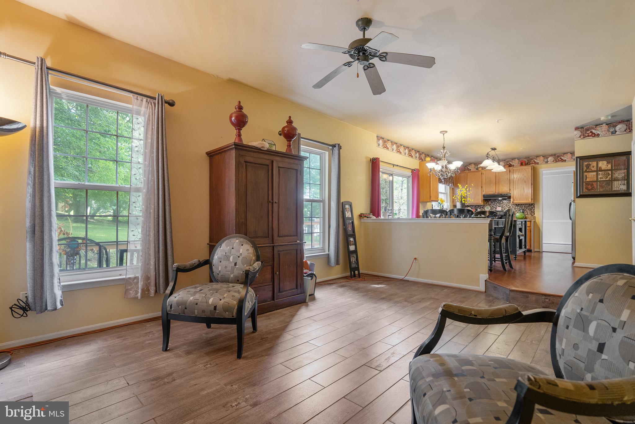 LARGO WOODS - Residential
