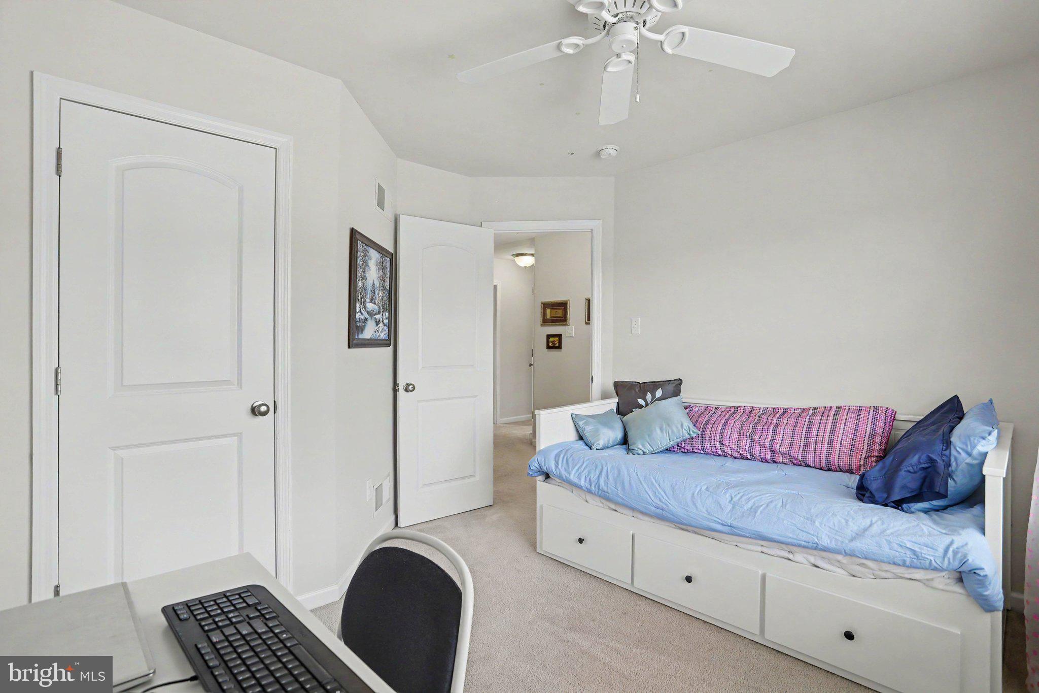 FEATHERTON CROSSING - Residential