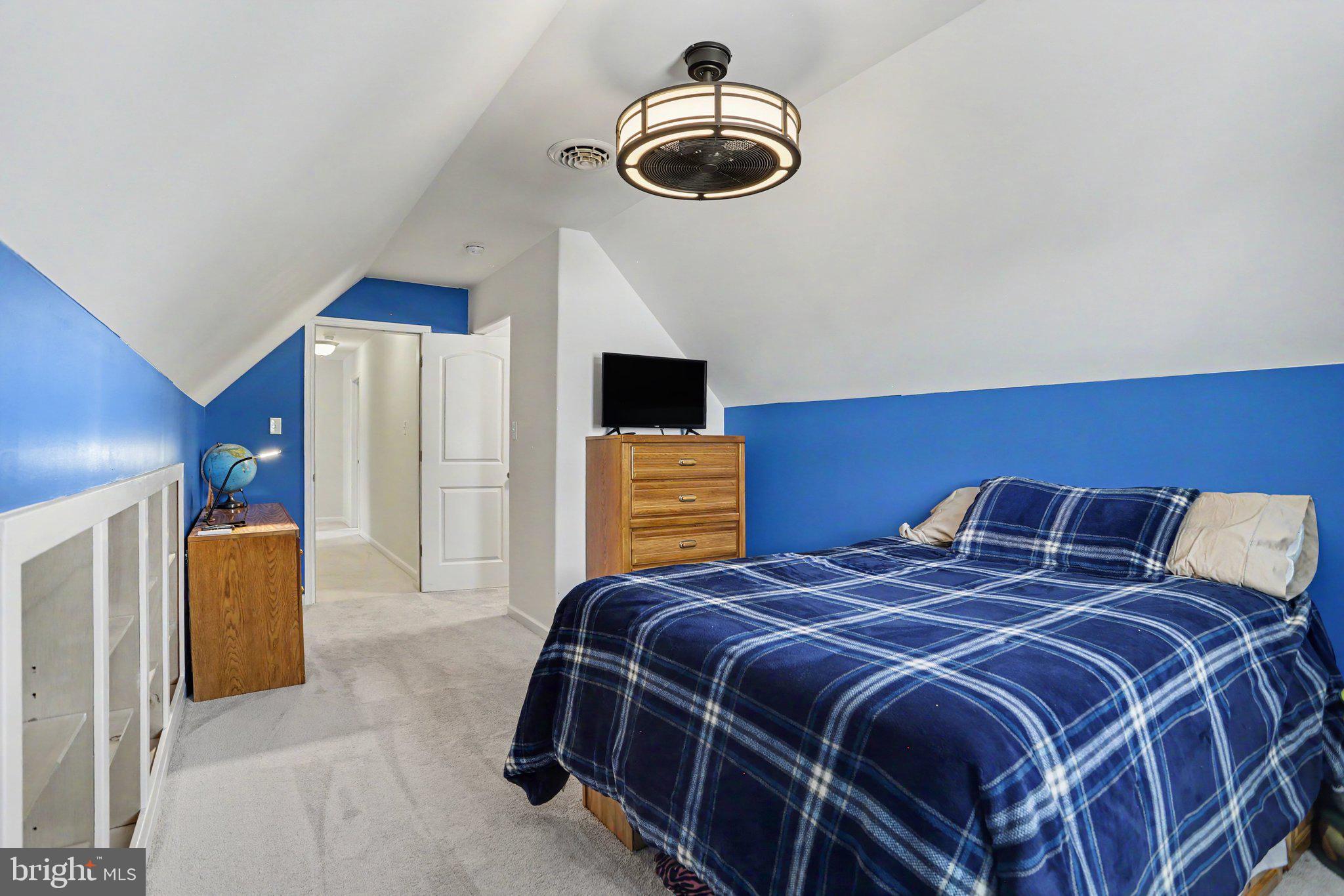 FEATHERTON CROSSING - Residential