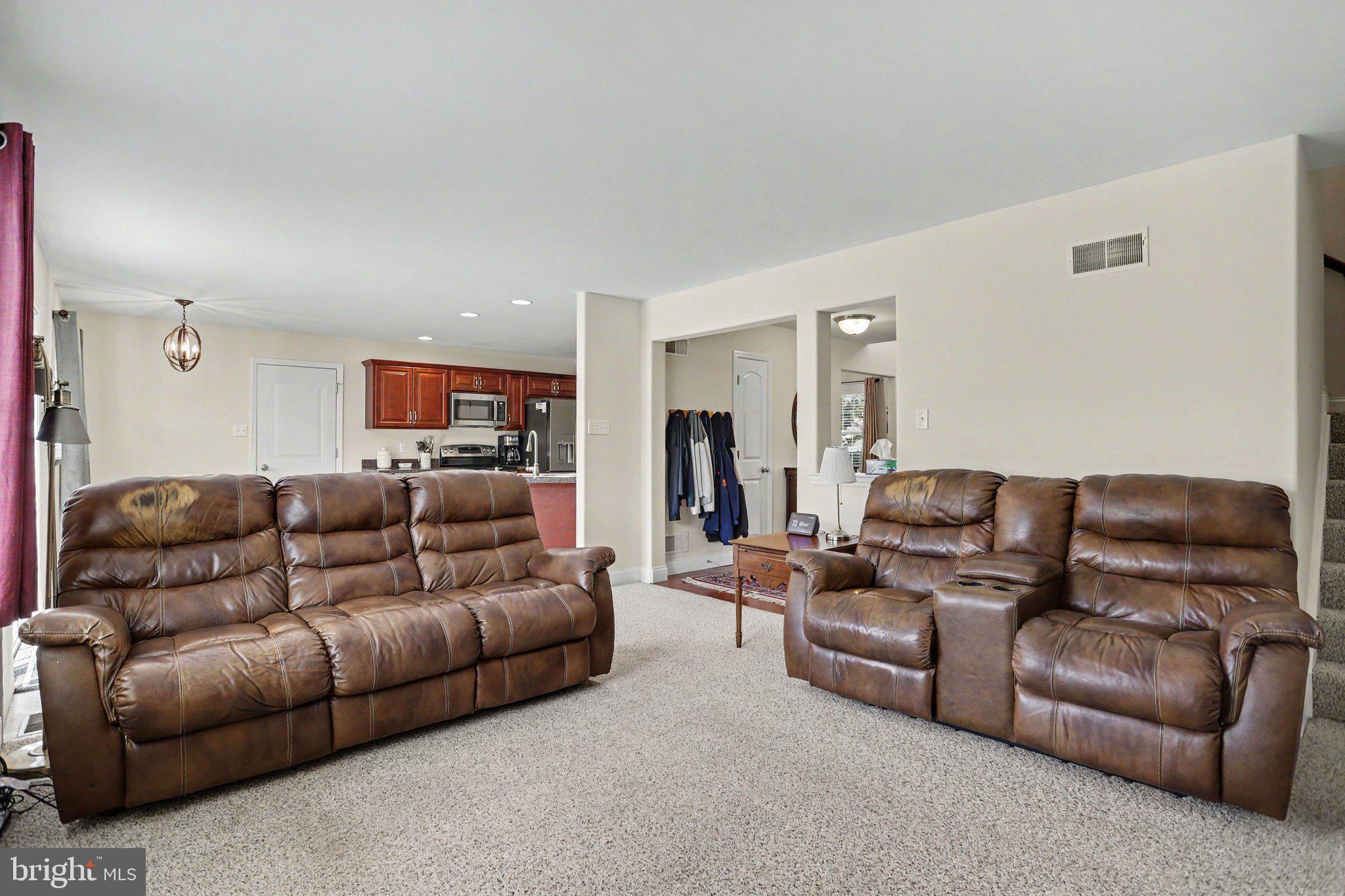 FEATHERTON CROSSING - Residential