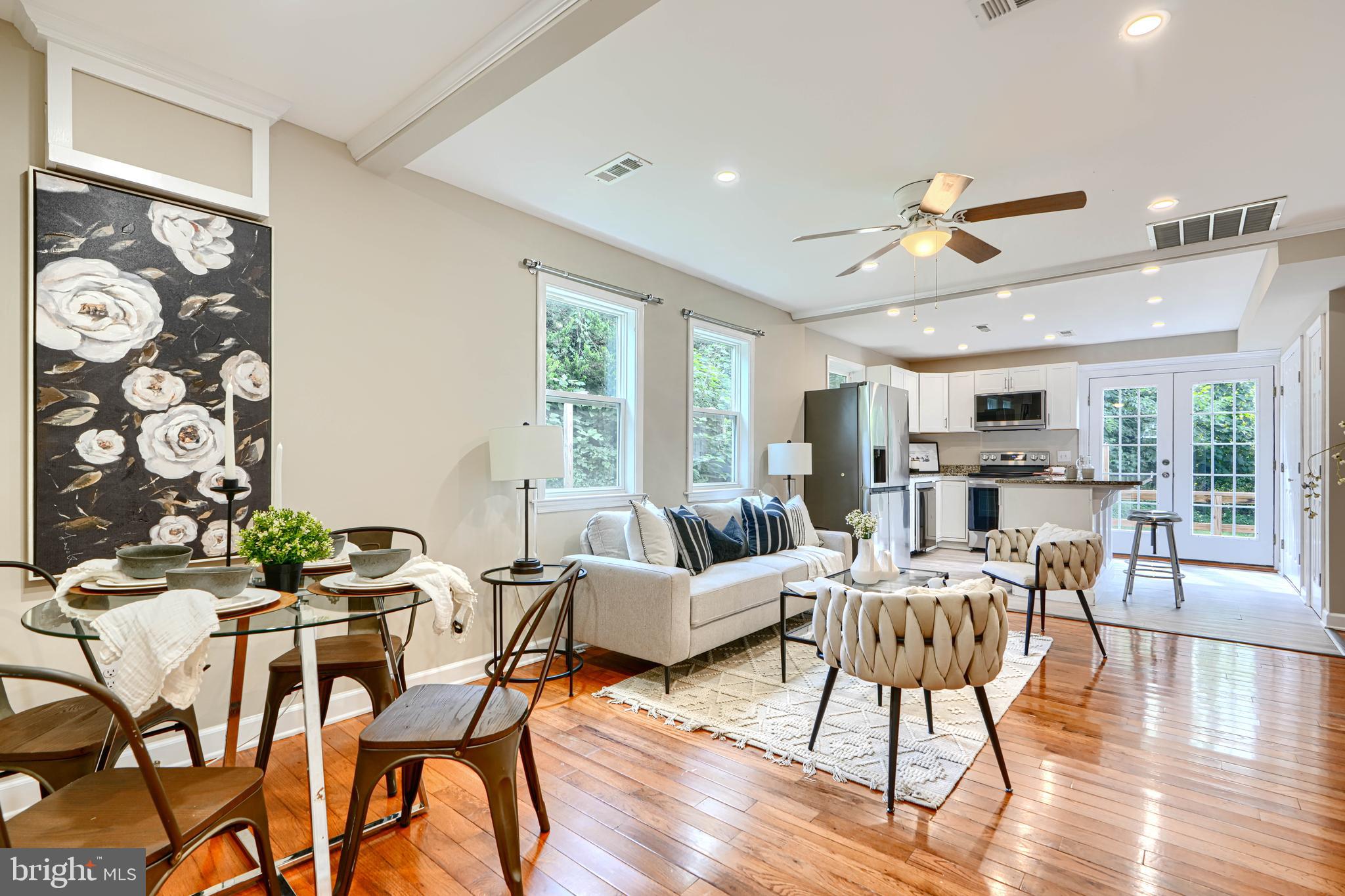 CENTREVILLE - Residential