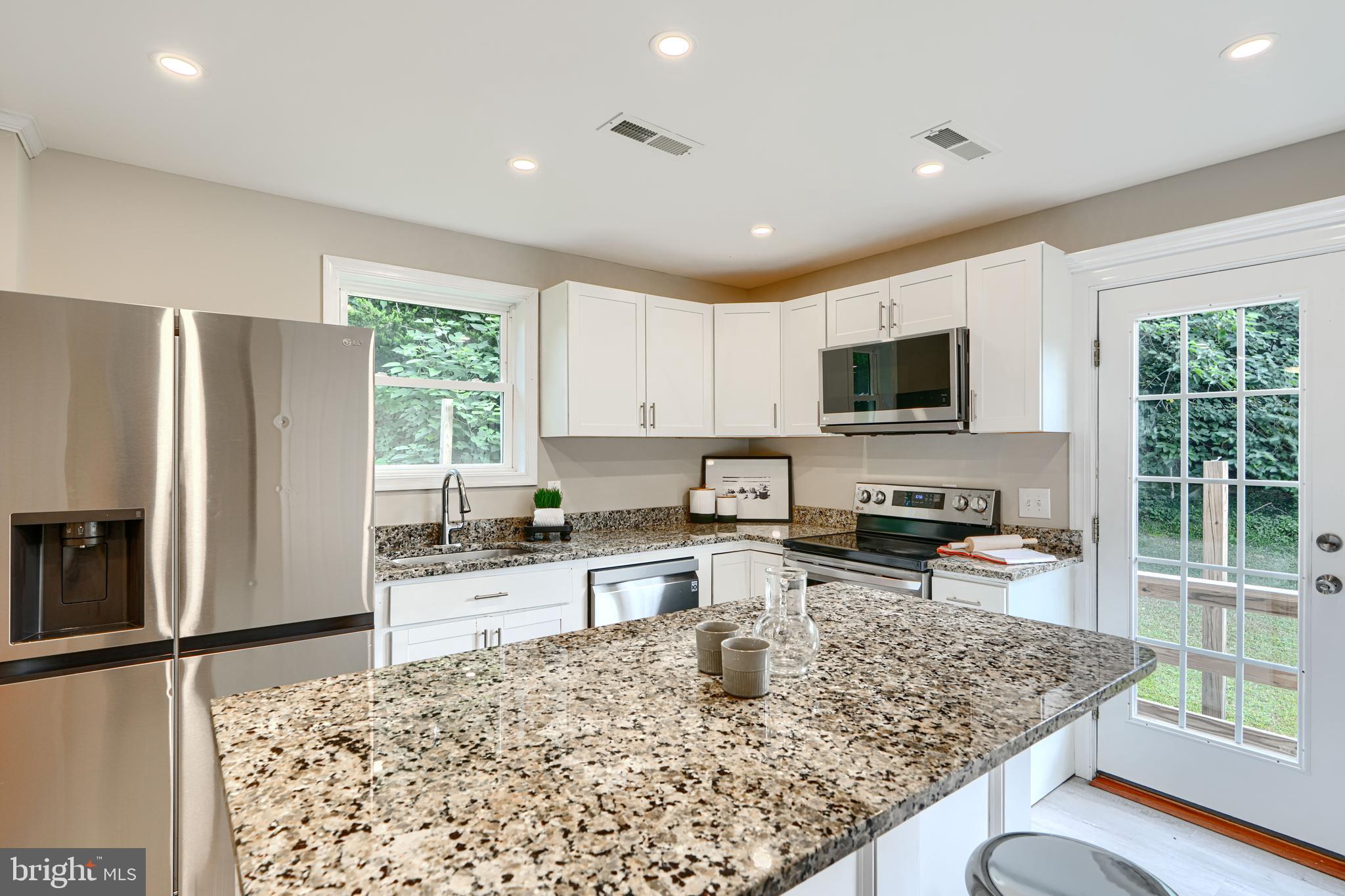 CENTREVILLE - Residential