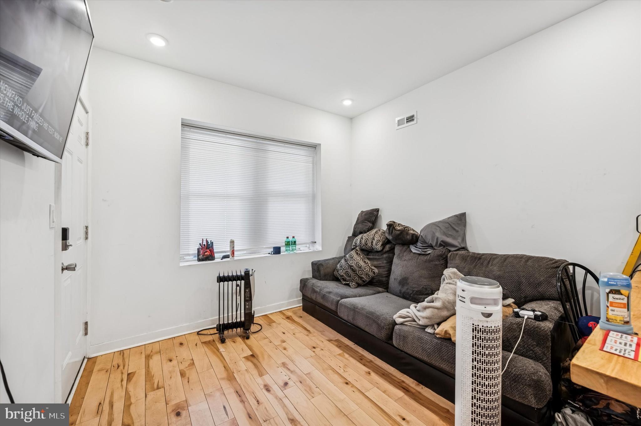 BELMONT - Residential