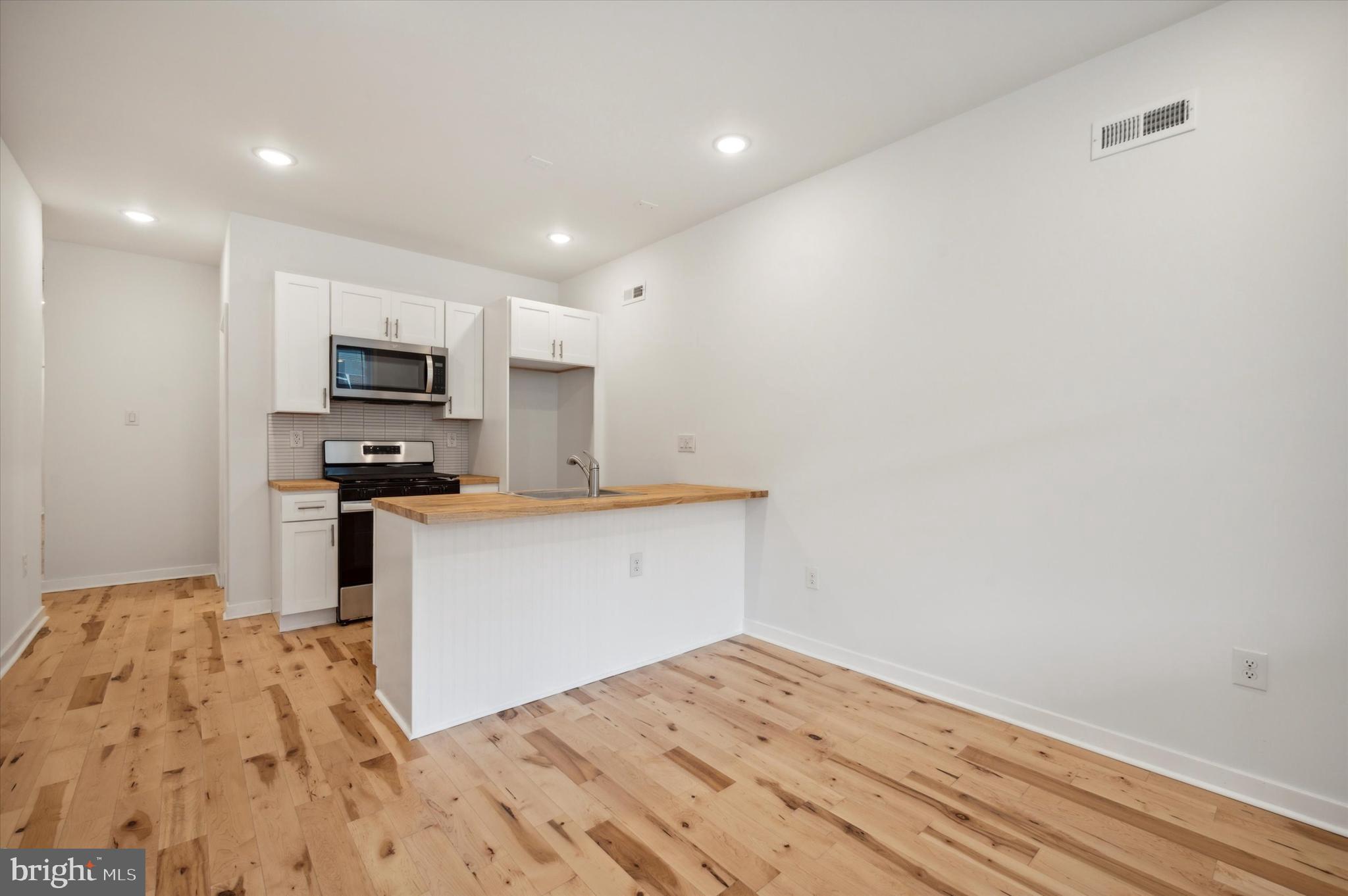BELMONT - Residential