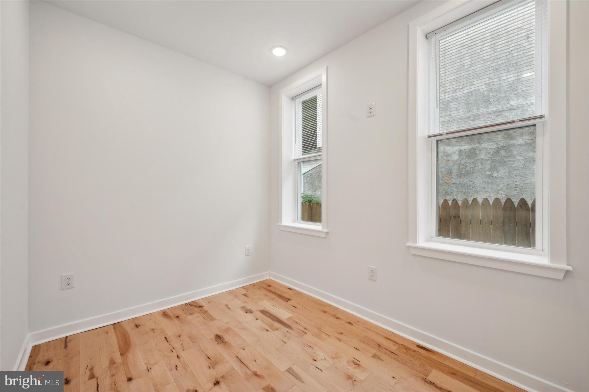 BELMONT - Residential