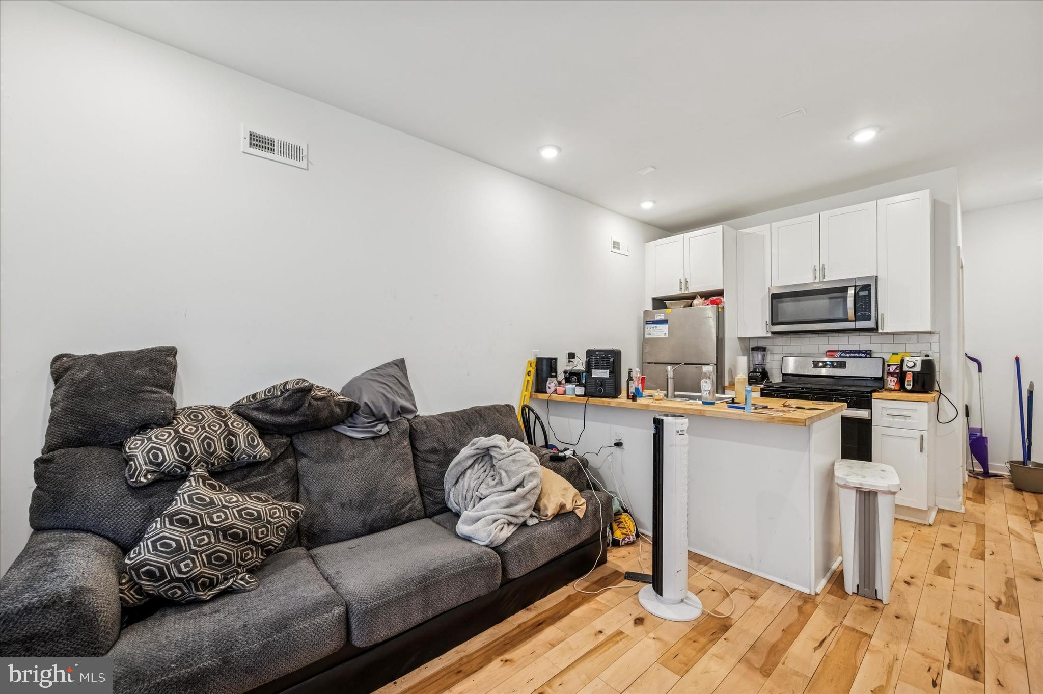 BELMONT - Residential