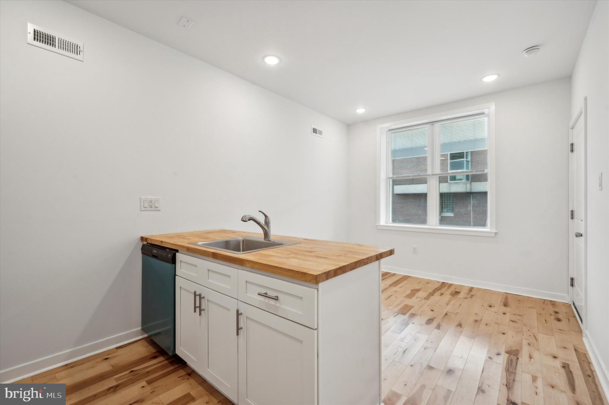 BELMONT - Residential