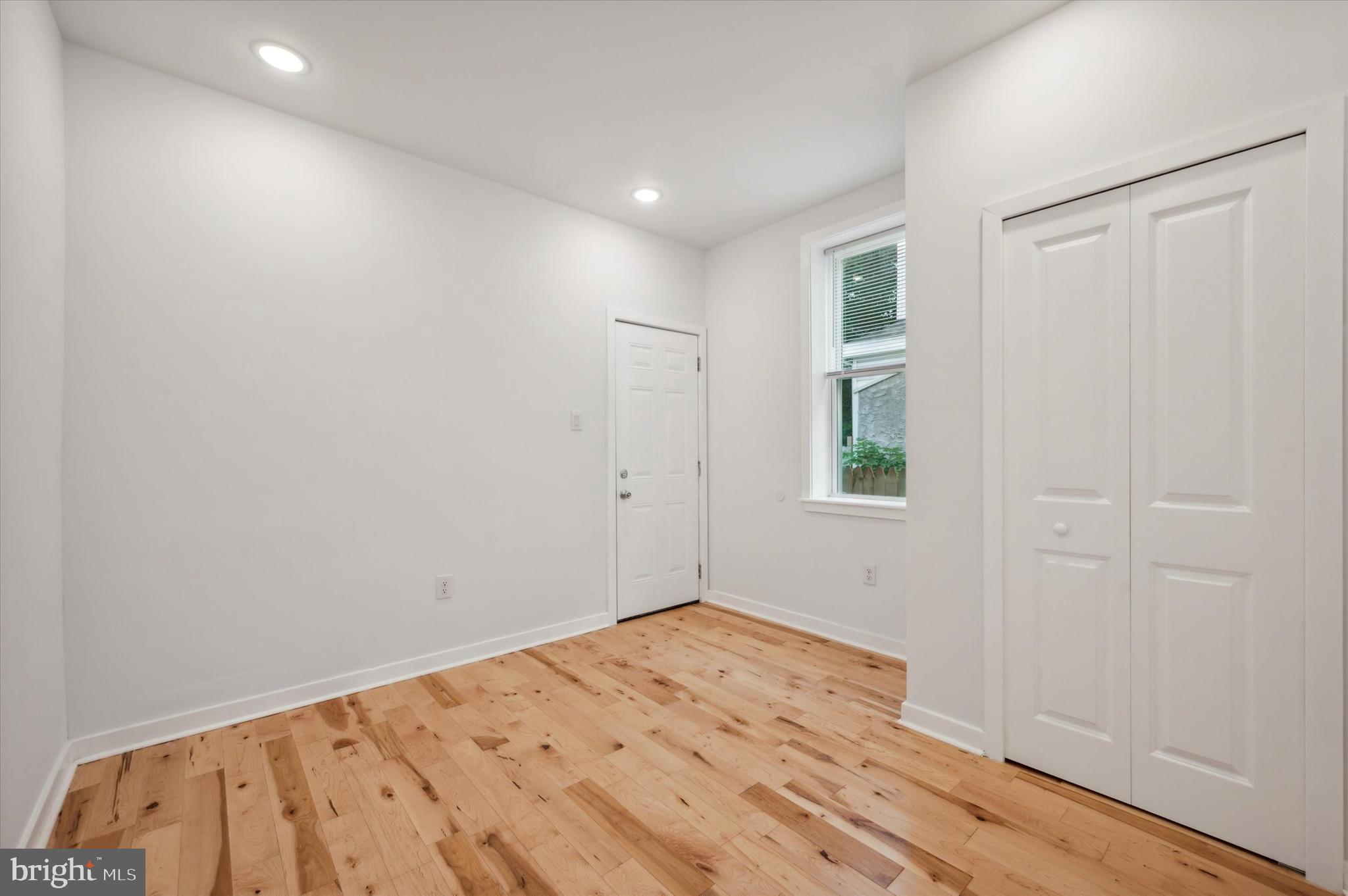 BELMONT - Residential