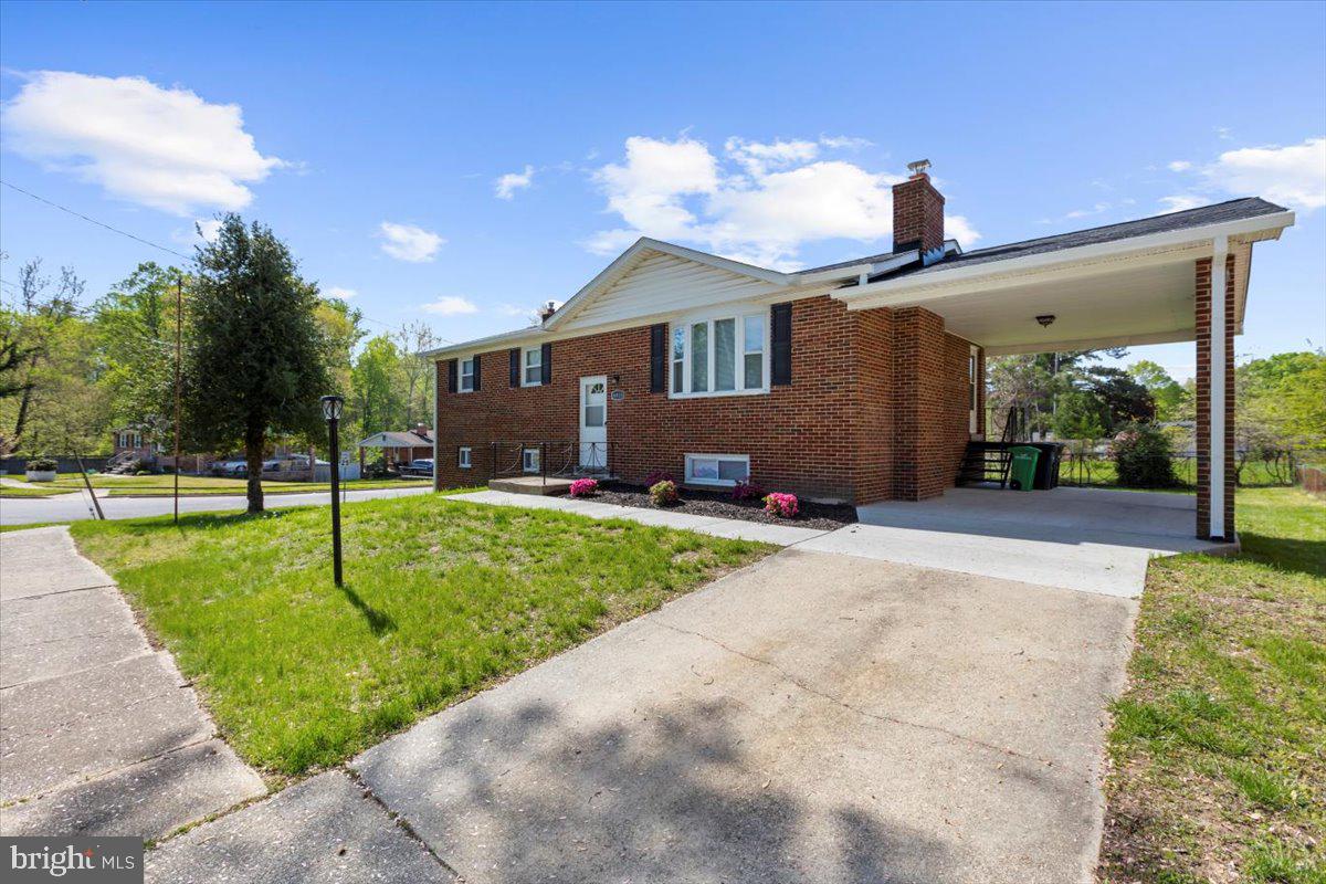 CRESTVIEW MANOR - Residential Lease