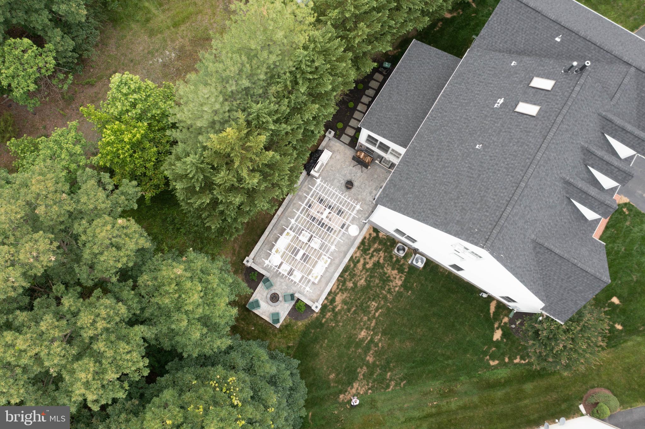 PALATINE OAKS - Residential