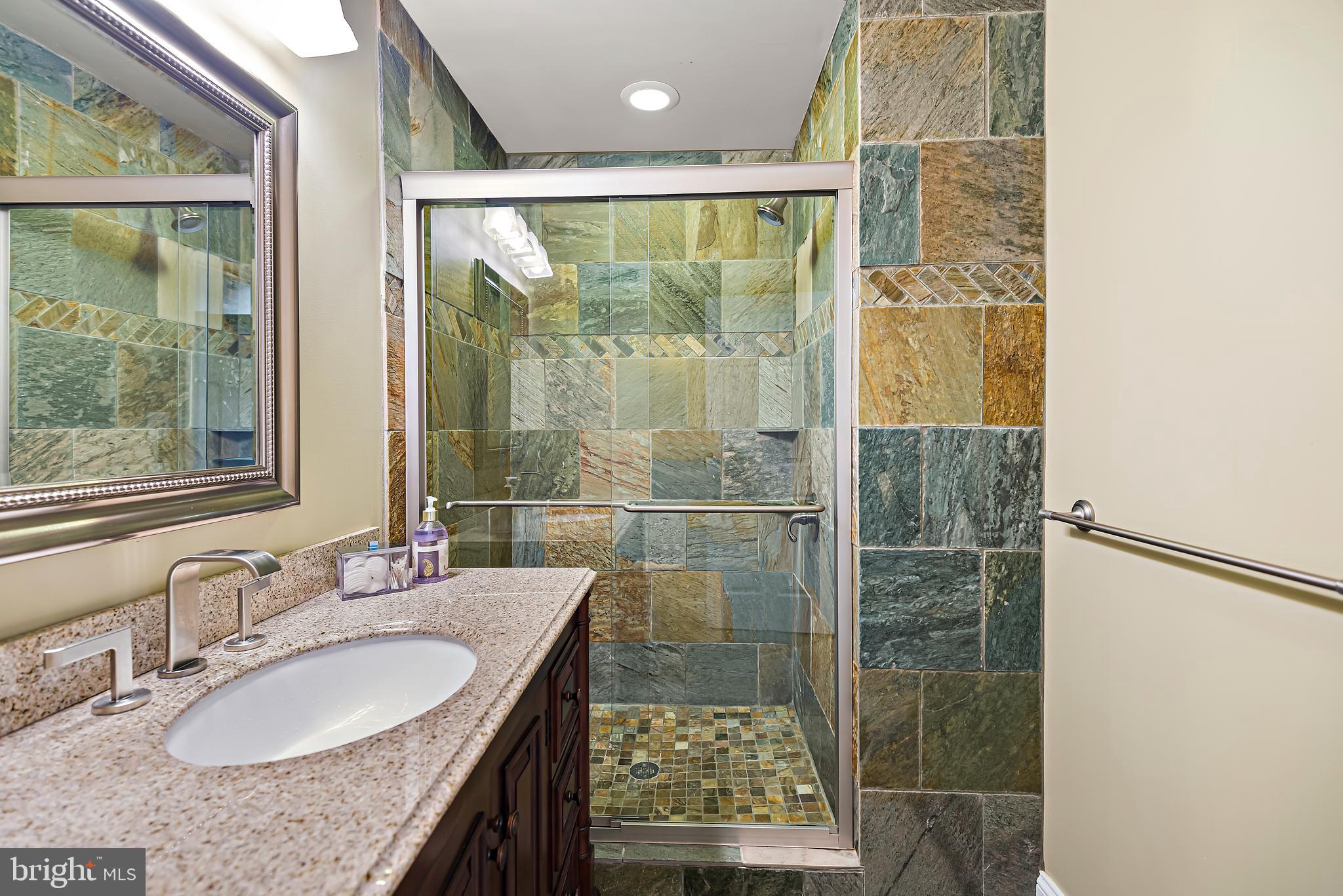 PALATINE OAKS - Residential