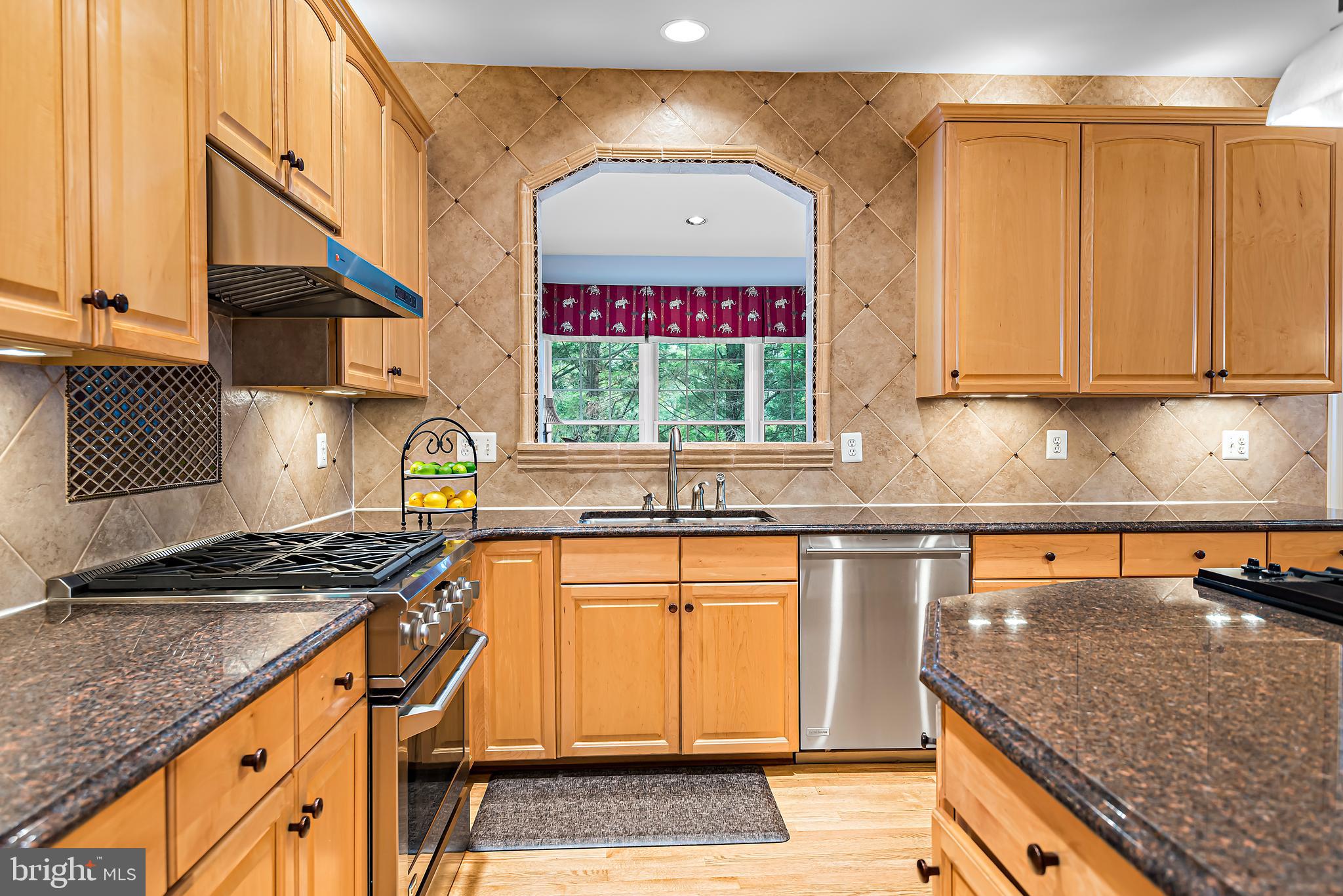 PALATINE OAKS - Residential