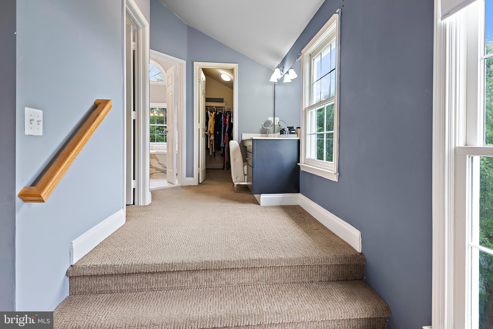 PALATINE OAKS - Residential