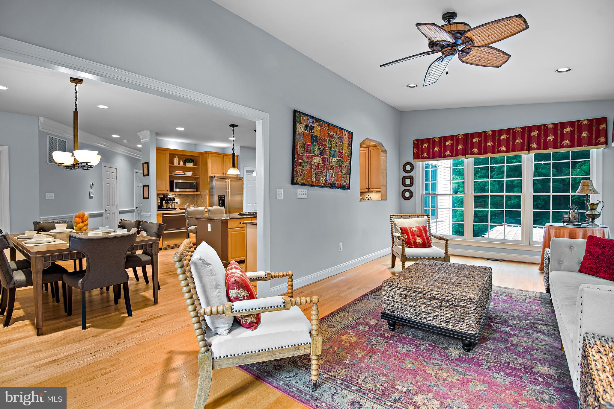 PALATINE OAKS - Residential