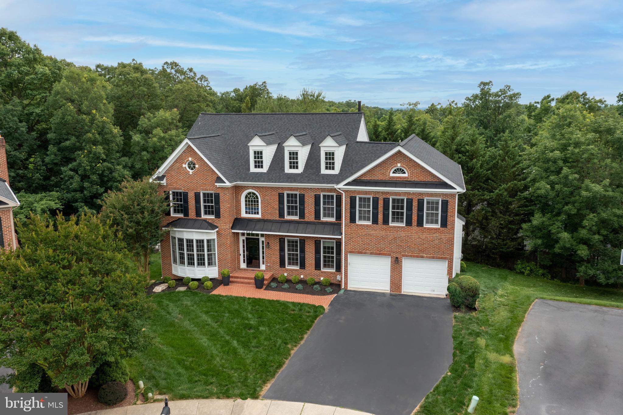 PALATINE OAKS - Residential