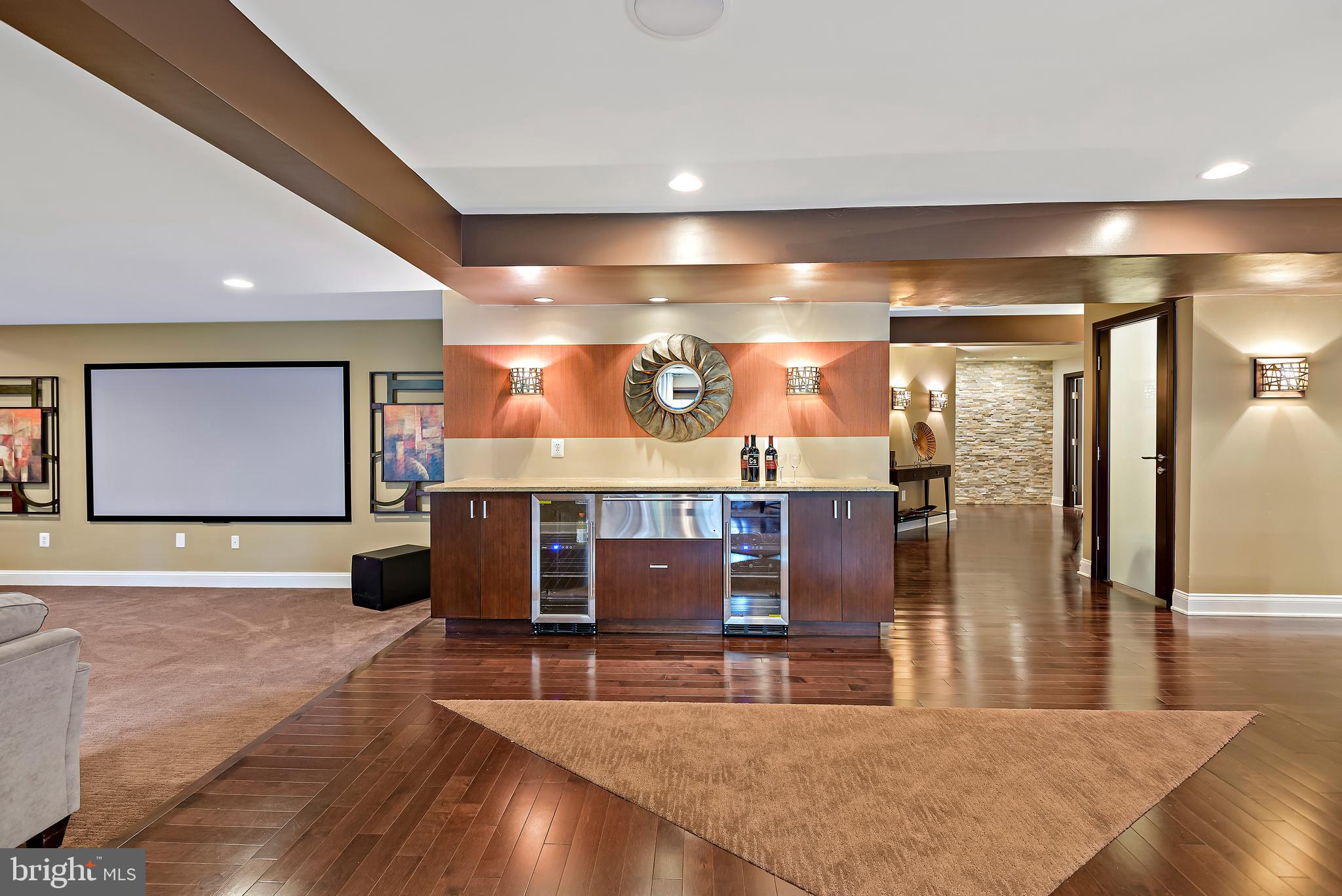 PALATINE OAKS - Residential