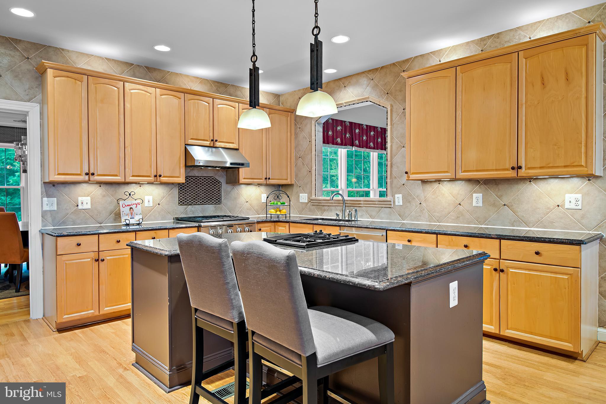 PALATINE OAKS - Residential