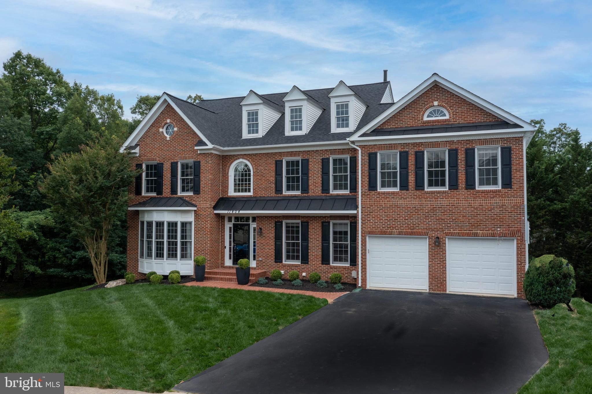 PALATINE OAKS - Residential