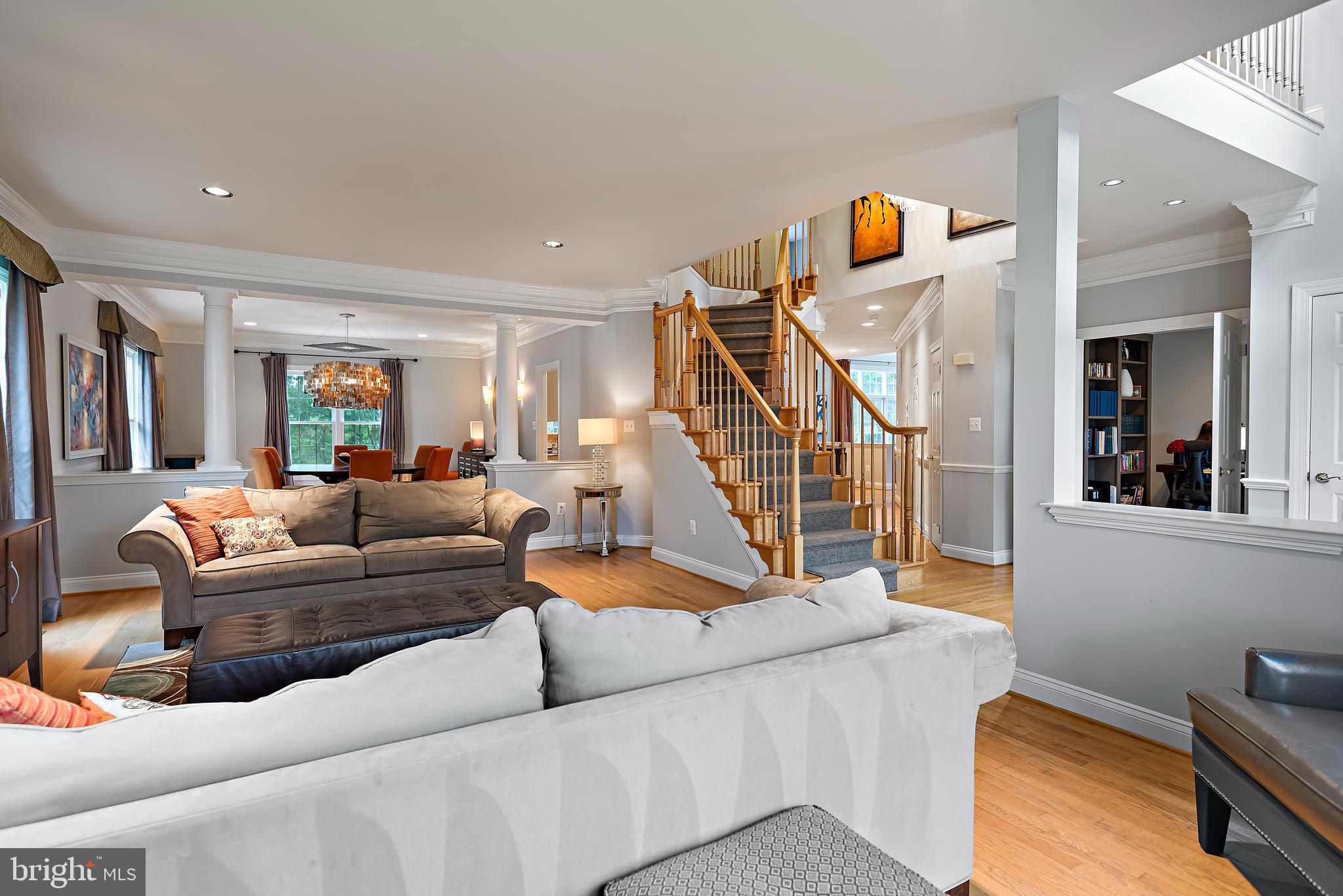 PALATINE OAKS - Residential