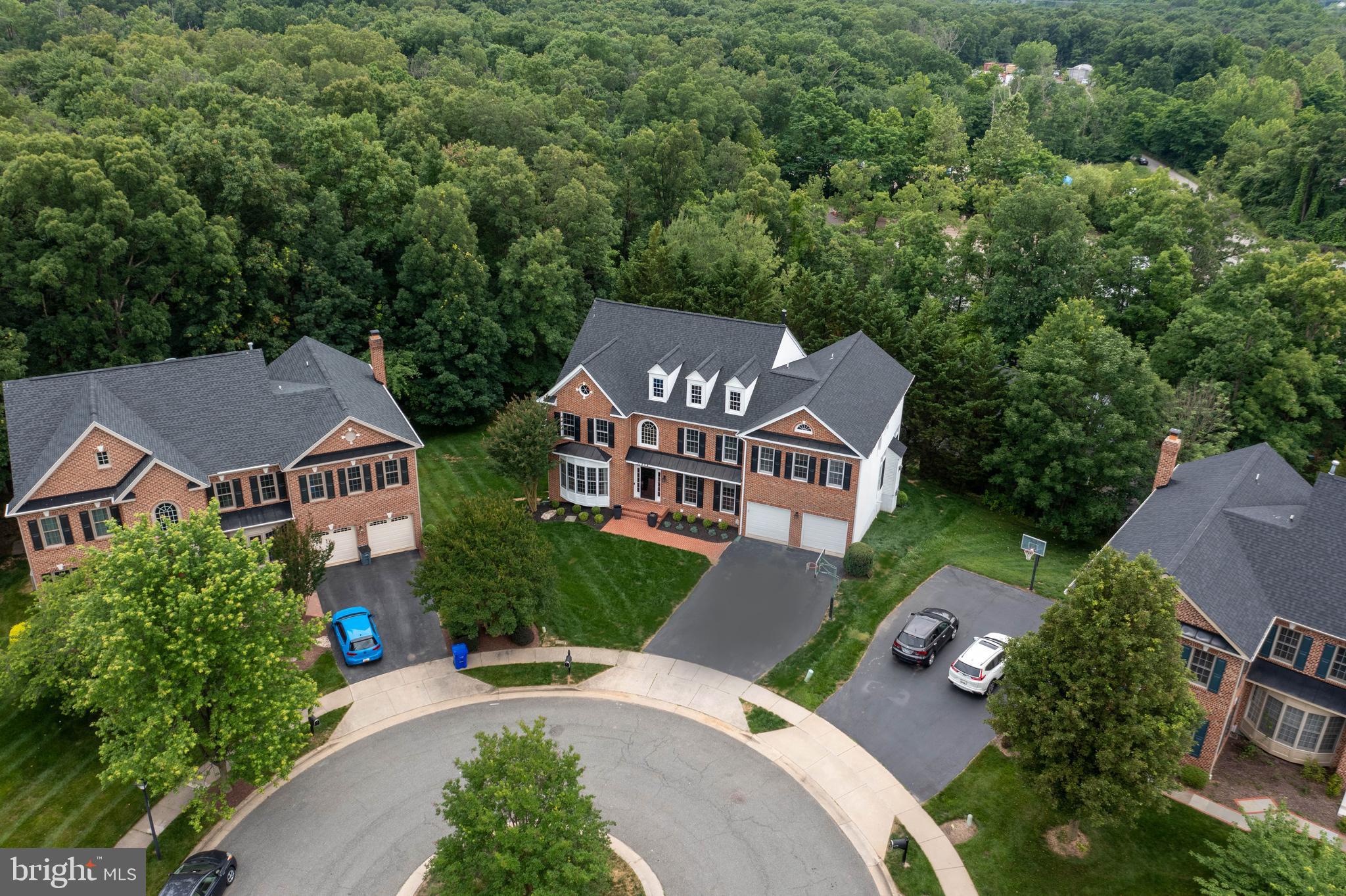 PALATINE OAKS - Residential