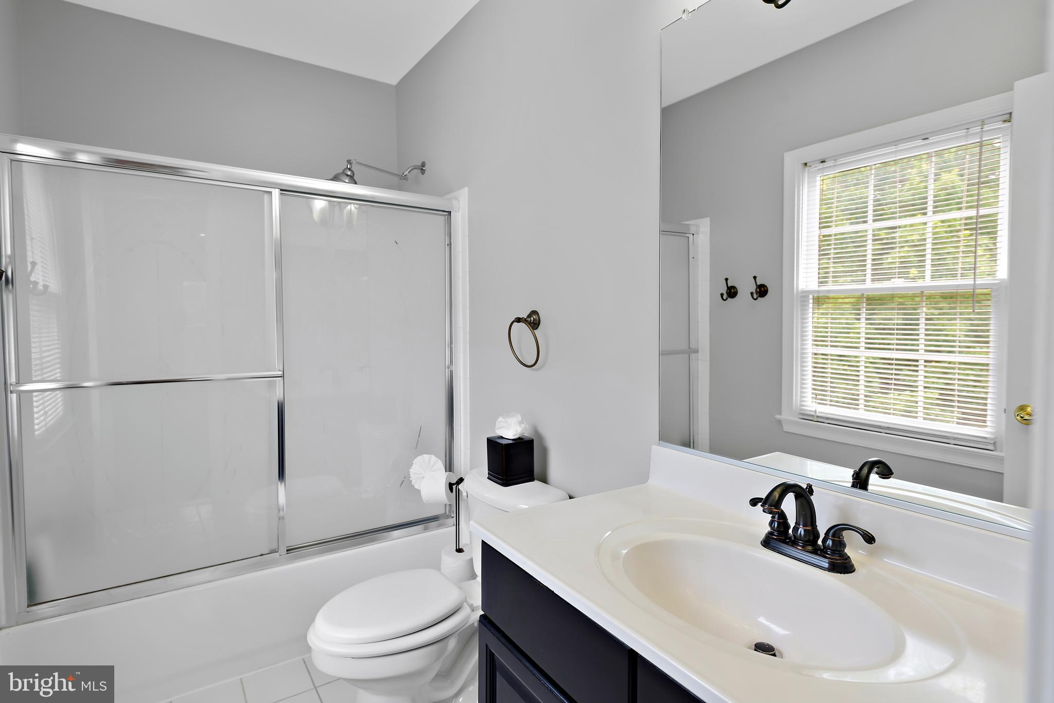 PALATINE OAKS - Residential