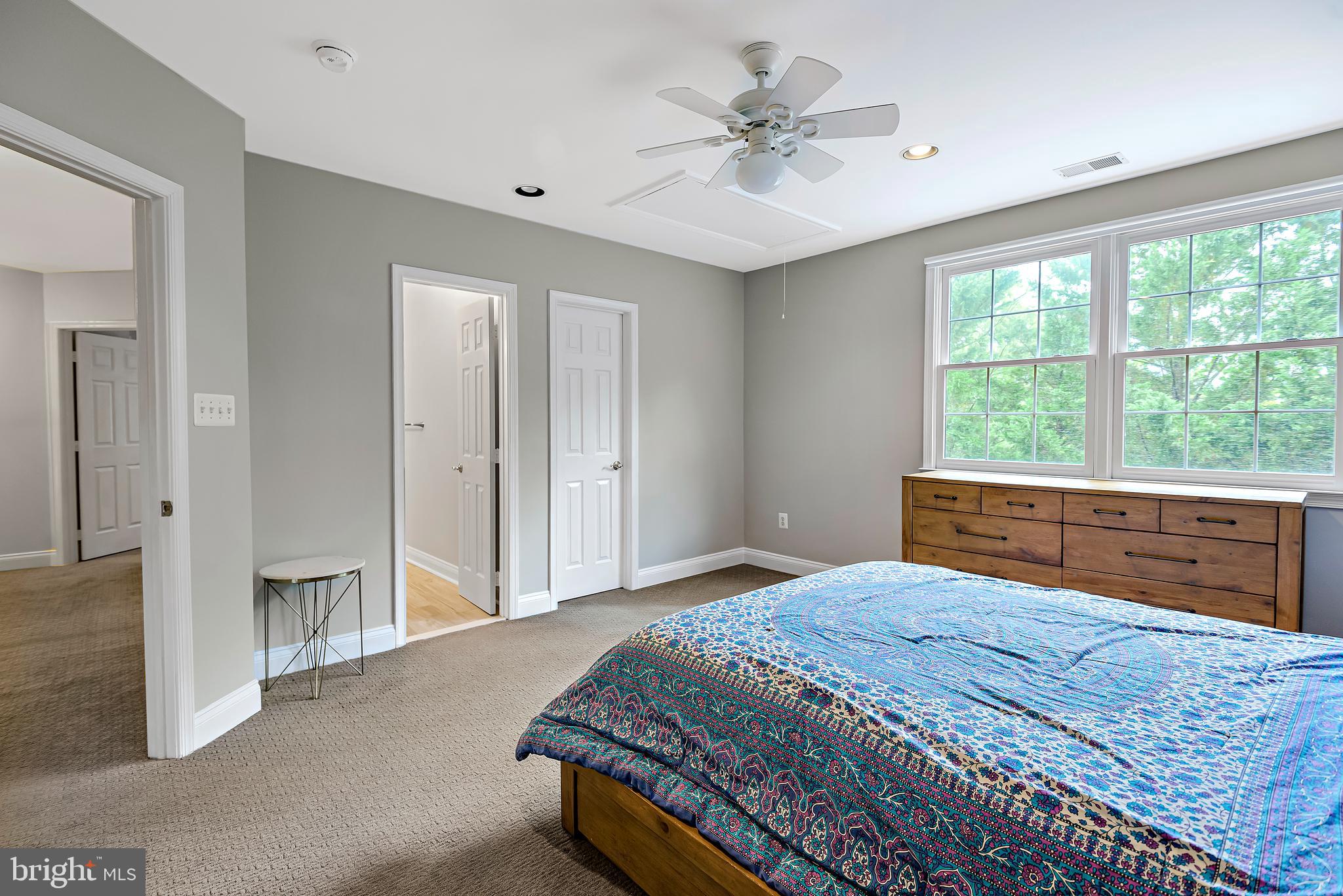 PALATINE OAKS - Residential