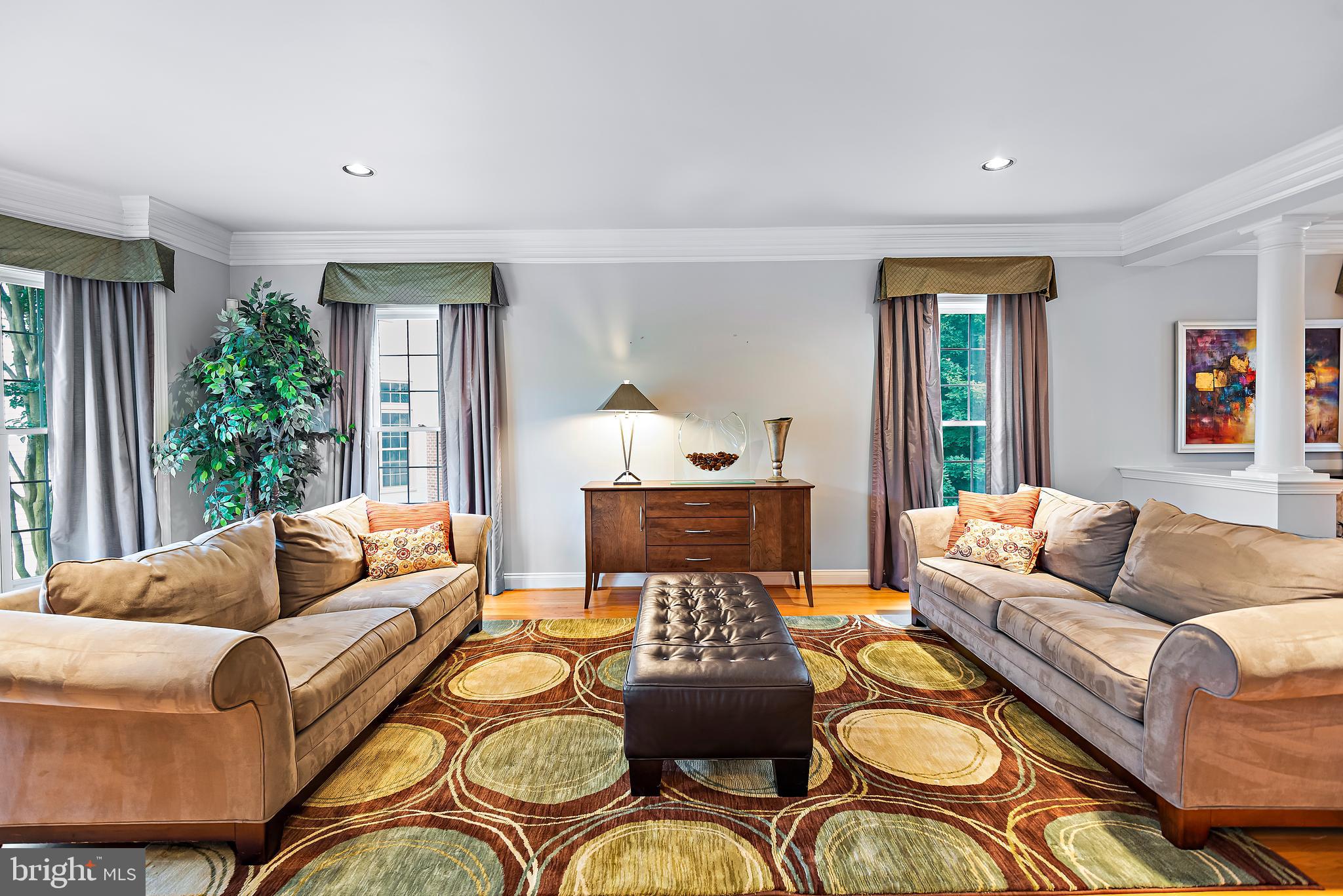 PALATINE OAKS - Residential
