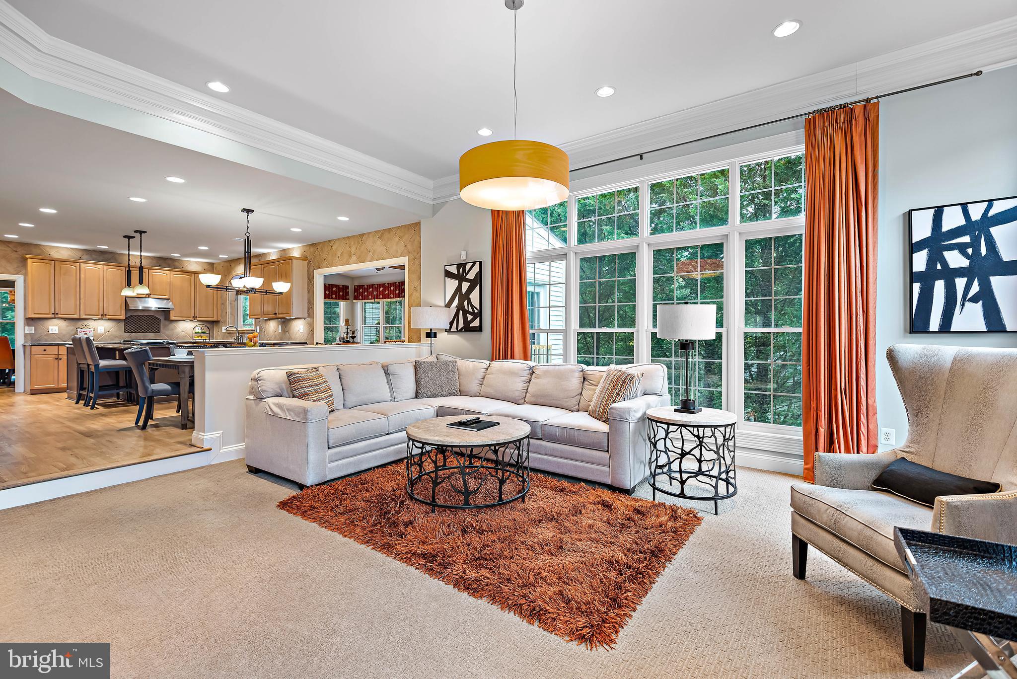 PALATINE OAKS - Residential