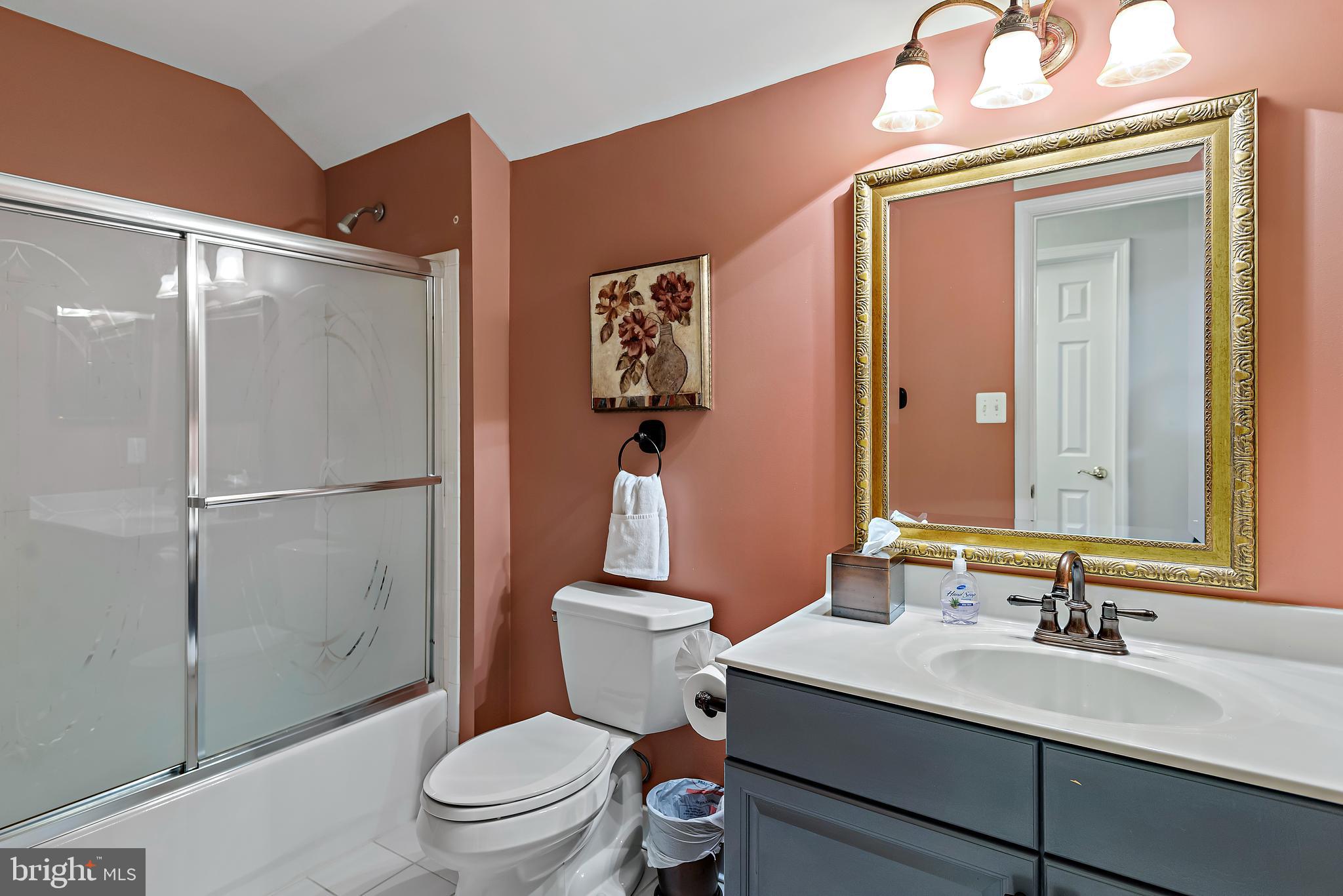 PALATINE OAKS - Residential