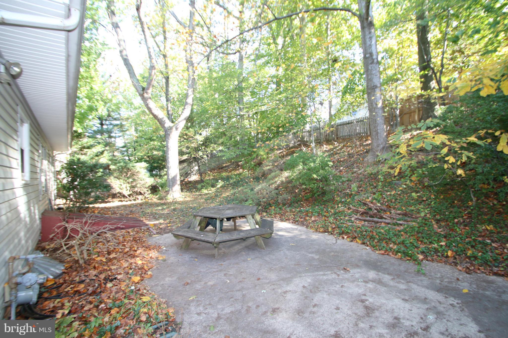 BEL PRE WOODS - Residential