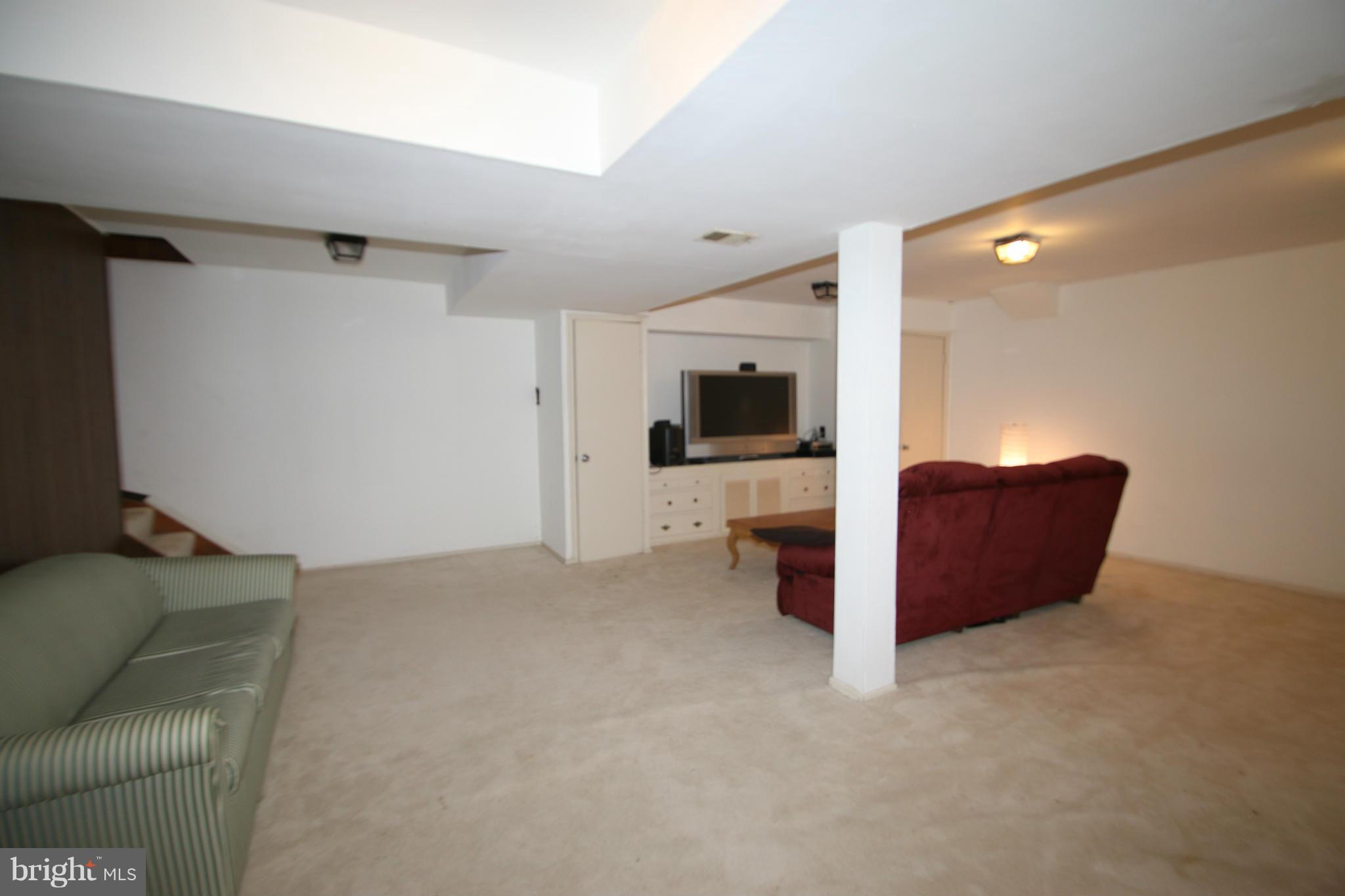 BEL PRE WOODS - Residential