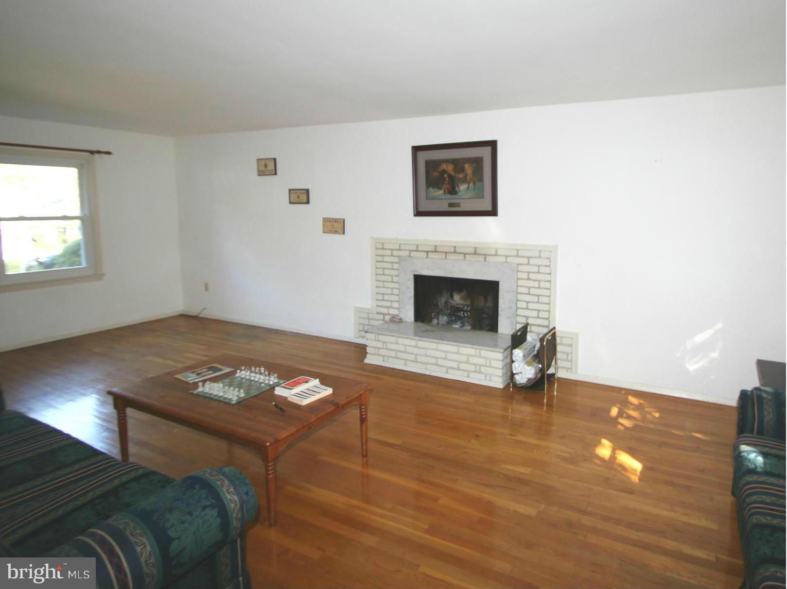 BEL PRE WOODS - Residential