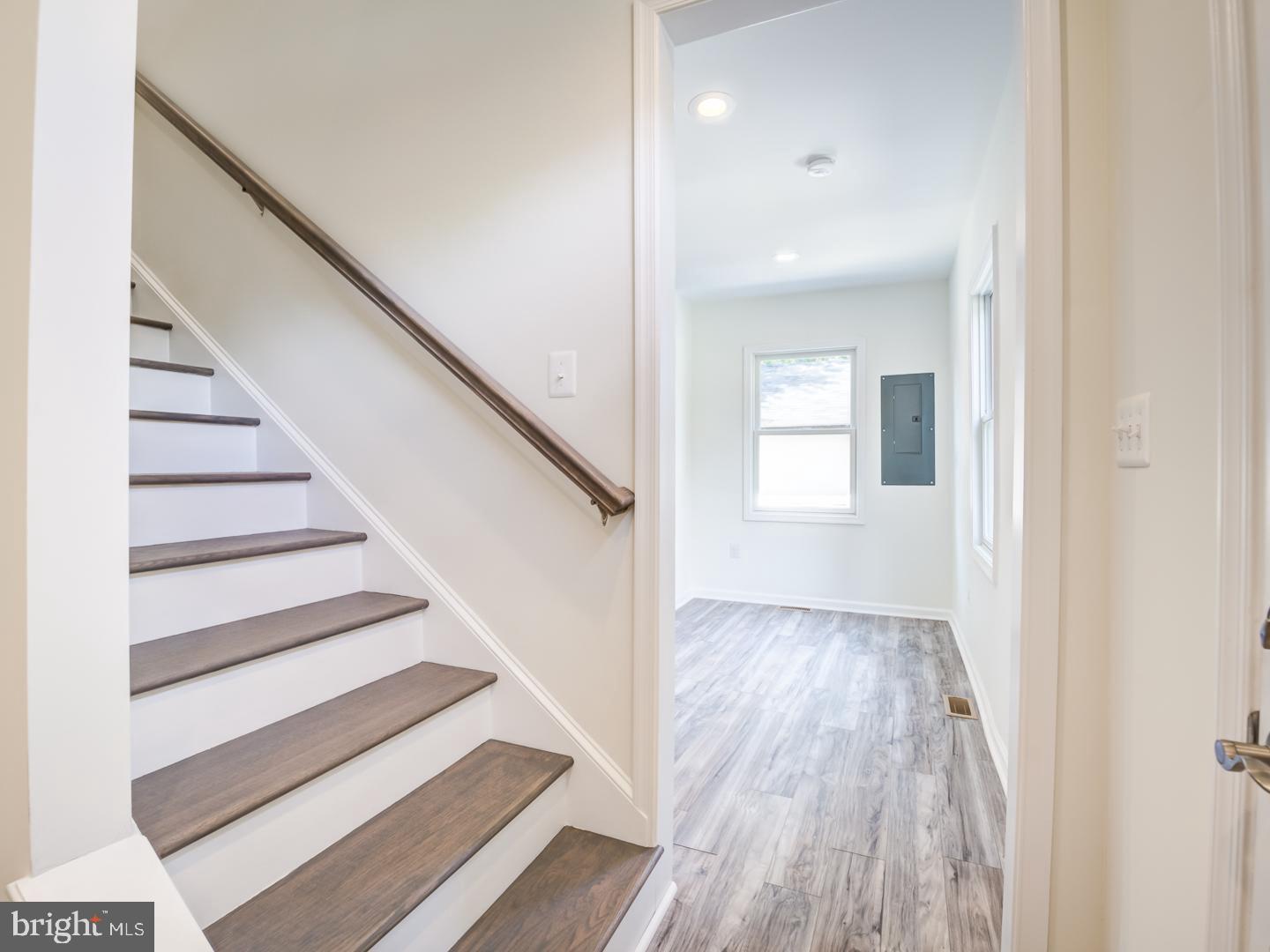 EASTON - Residential