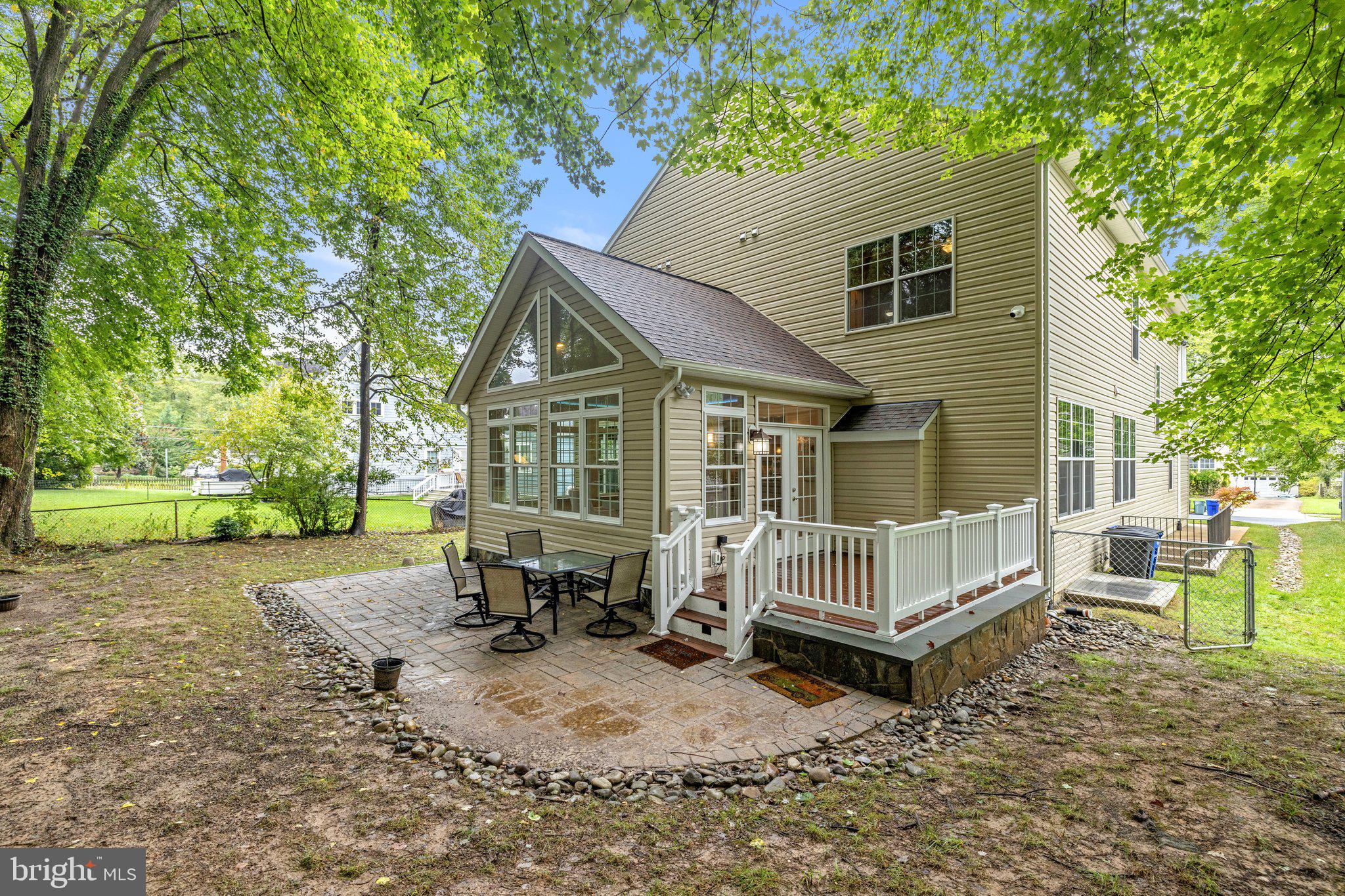 WEST VIENNA WOODS - Residential