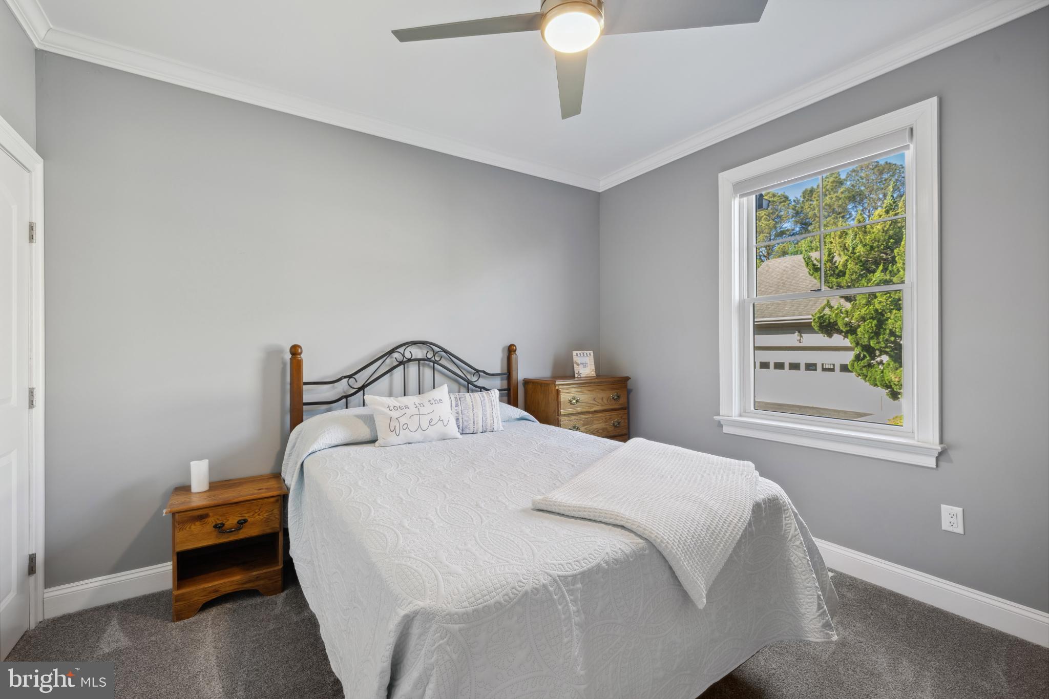 BAY COLONY - Residential