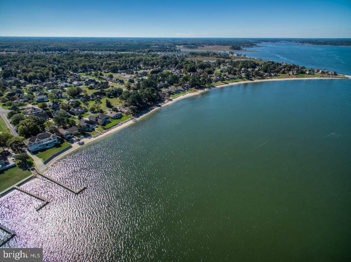 BAY COLONY - Residential
