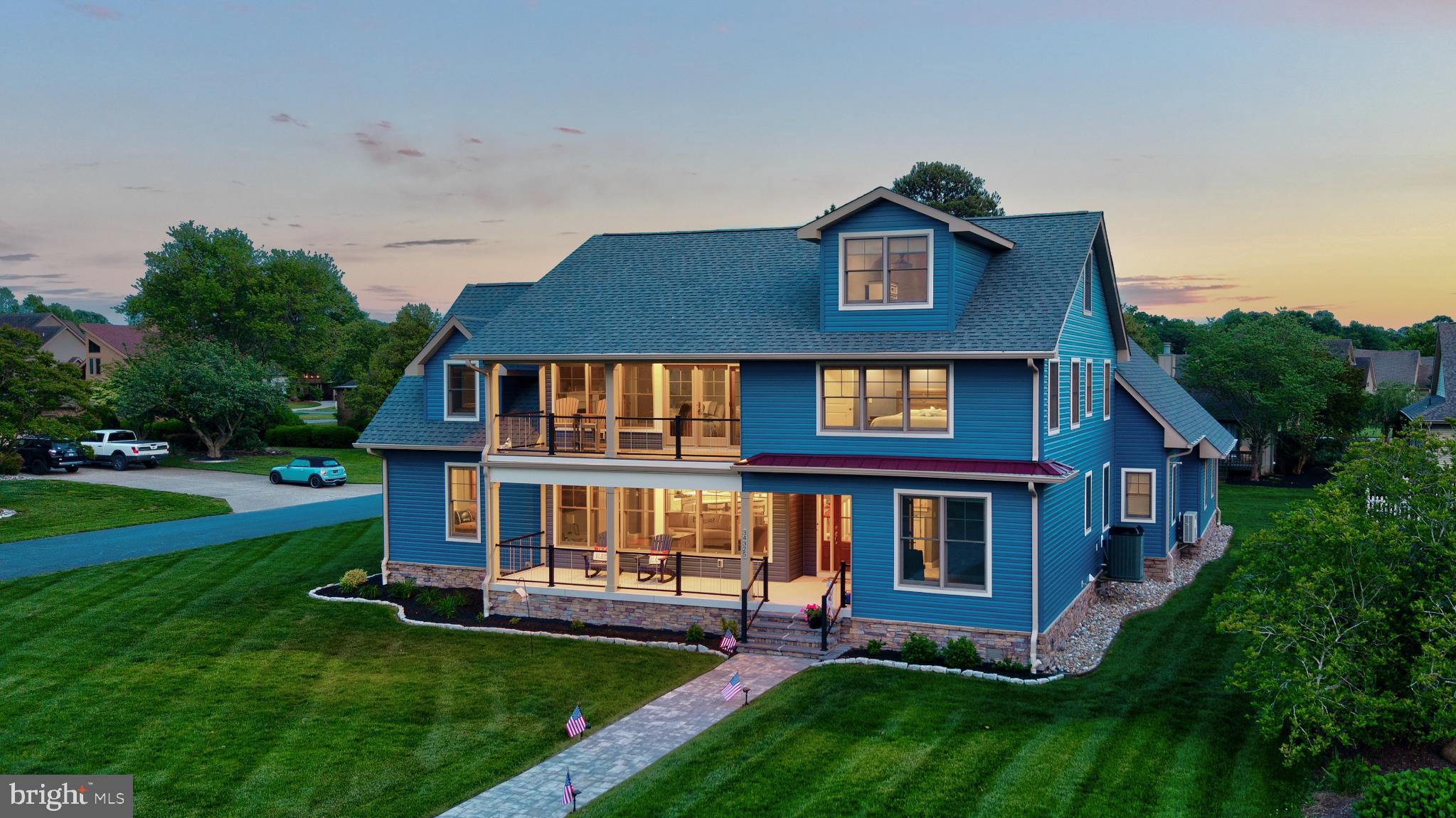 BAY COLONY - Residential