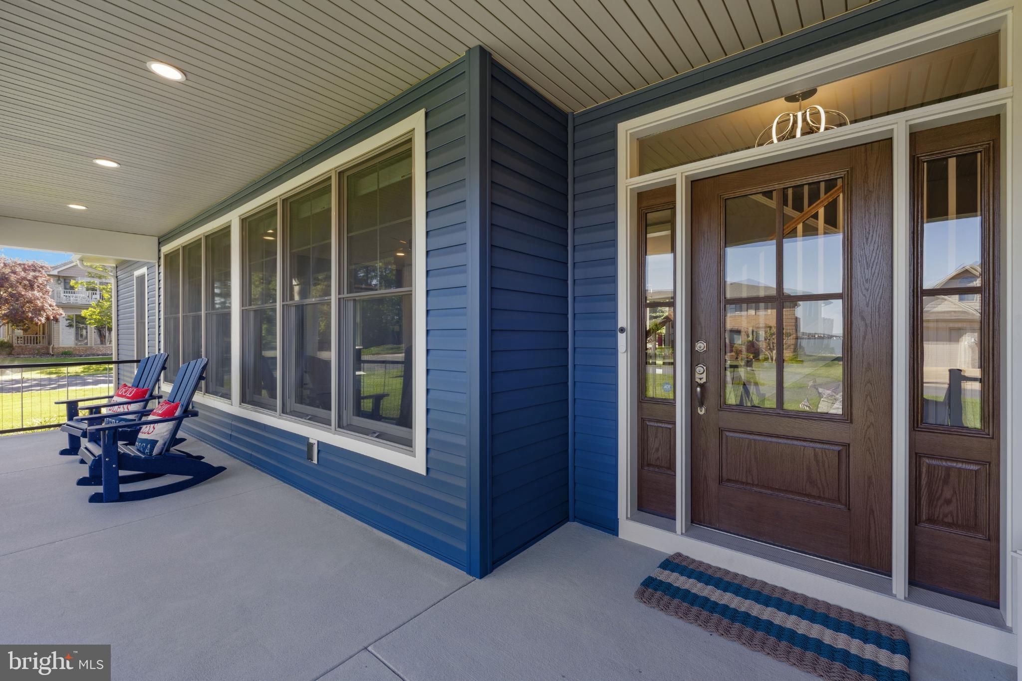 BAY COLONY - Residential
