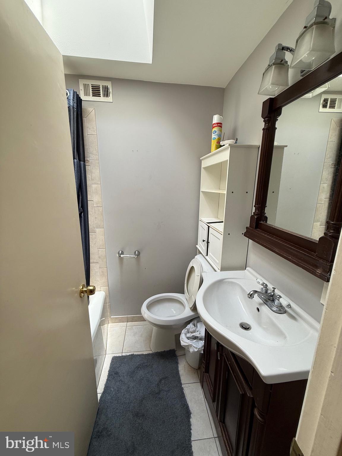 PHILADELPHIA (NORTHEAST) - Residential
