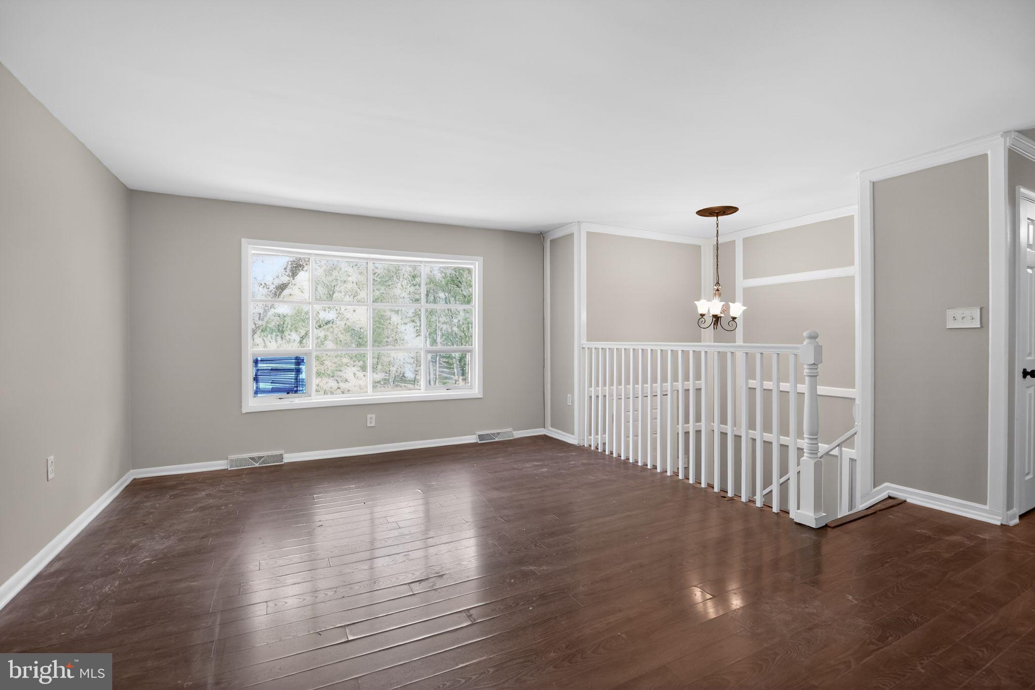 ROBIE MANOR - Residential