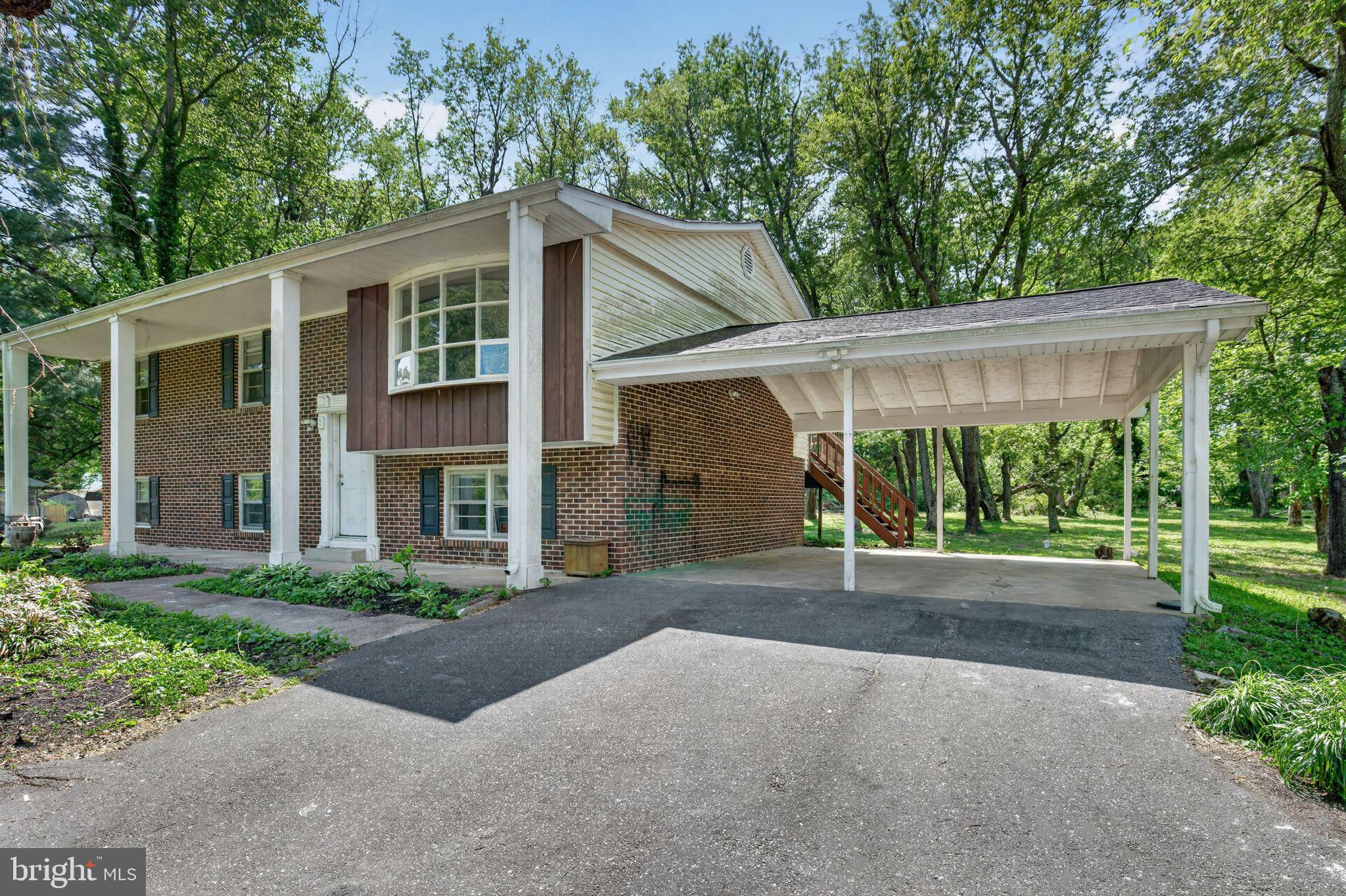 ROBIE MANOR - Residential