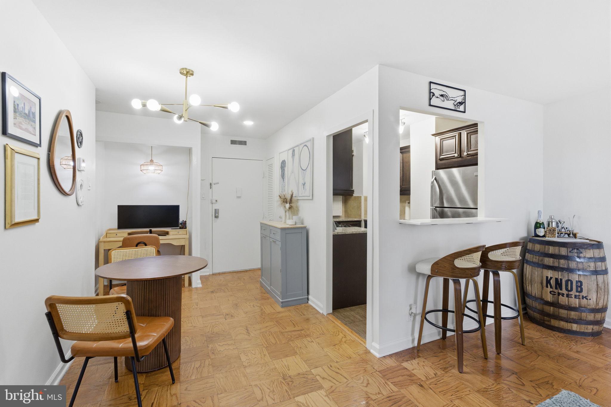 CIRCLE - Residential