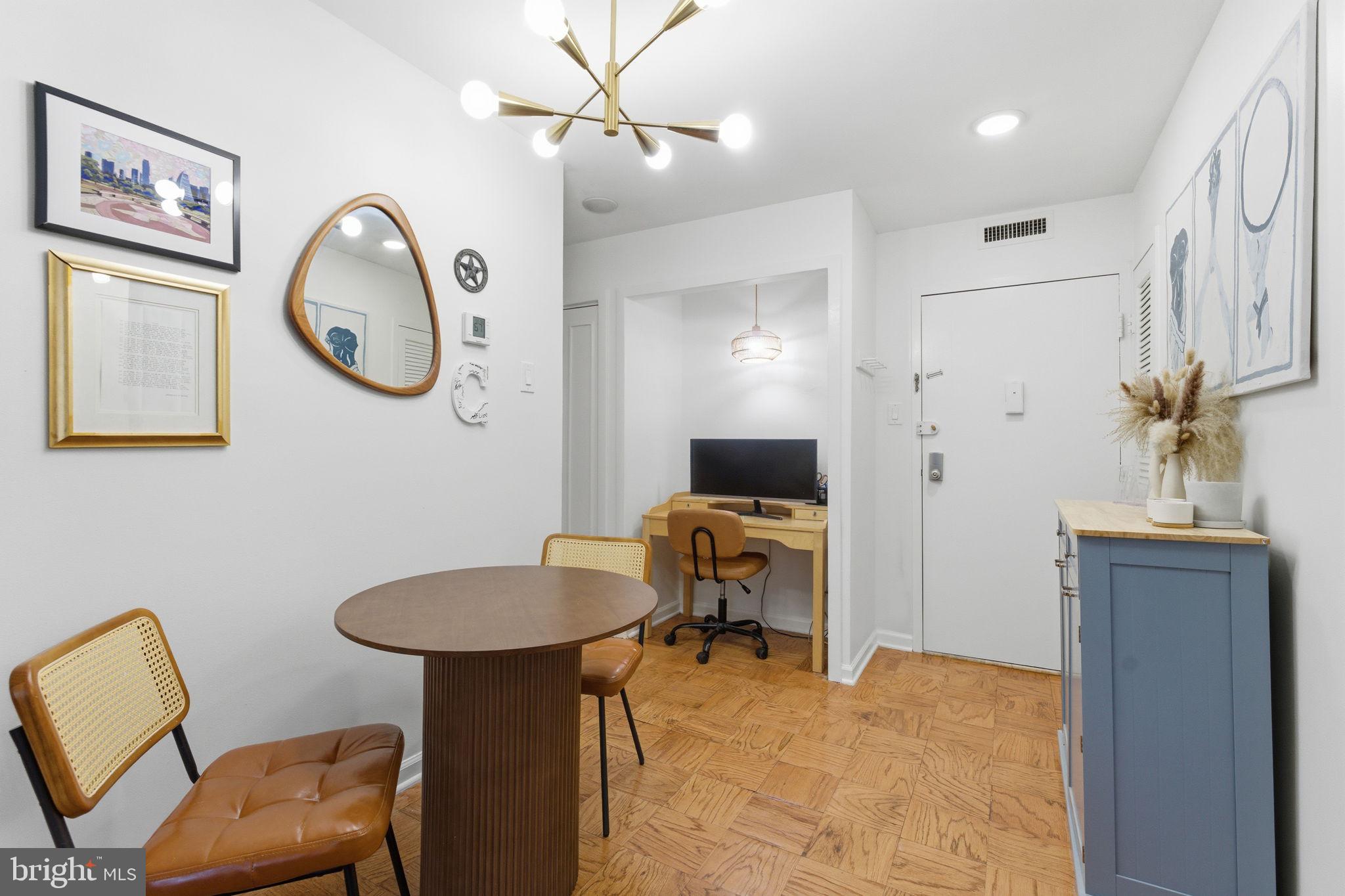 CIRCLE - Residential