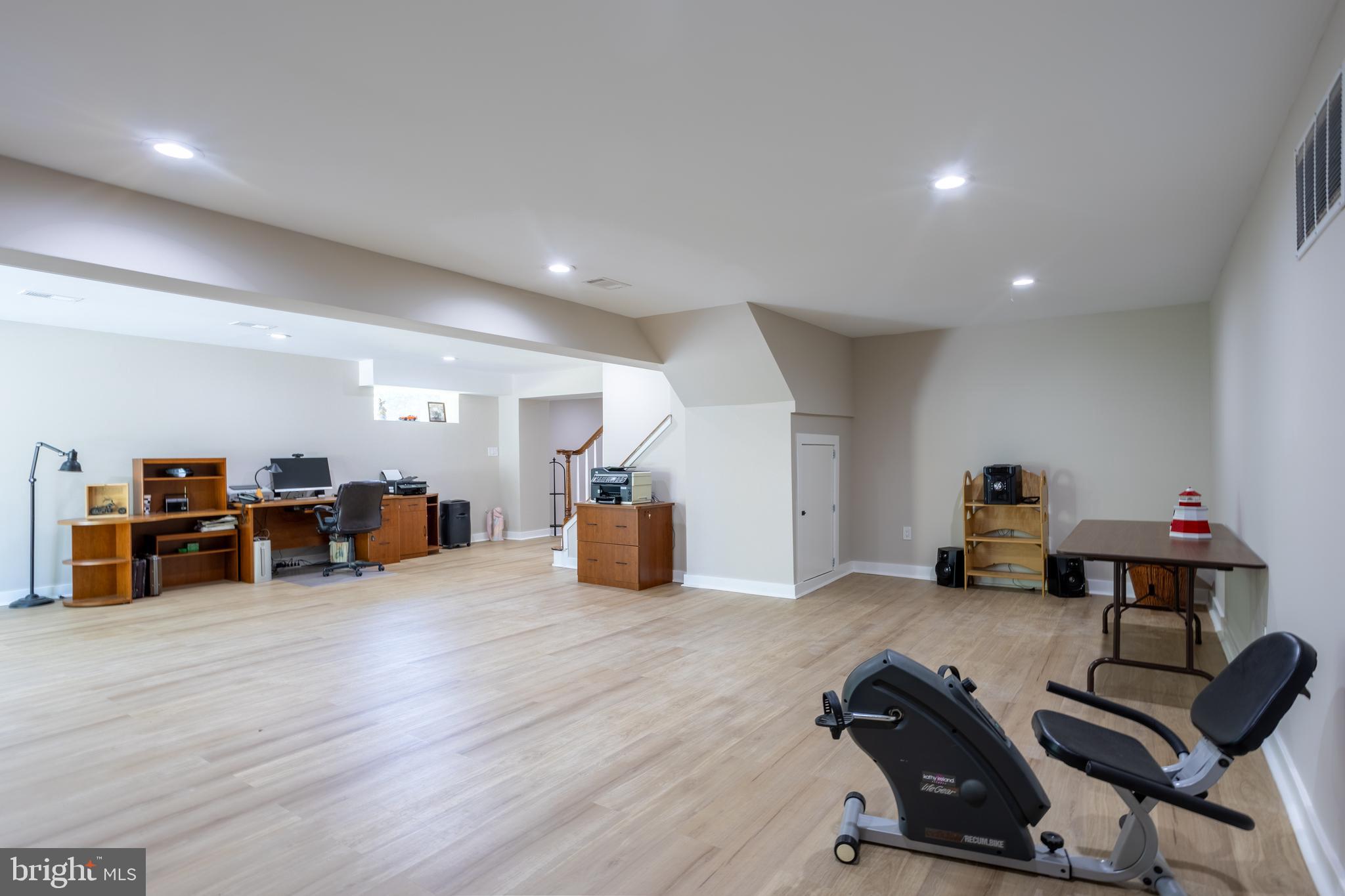 LONG GREEN MANOR - Residential