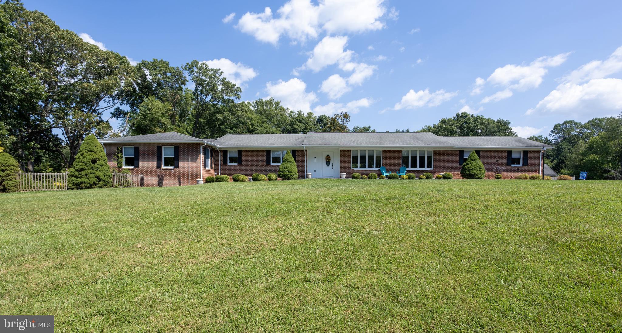 LONG GREEN MANOR - Residential