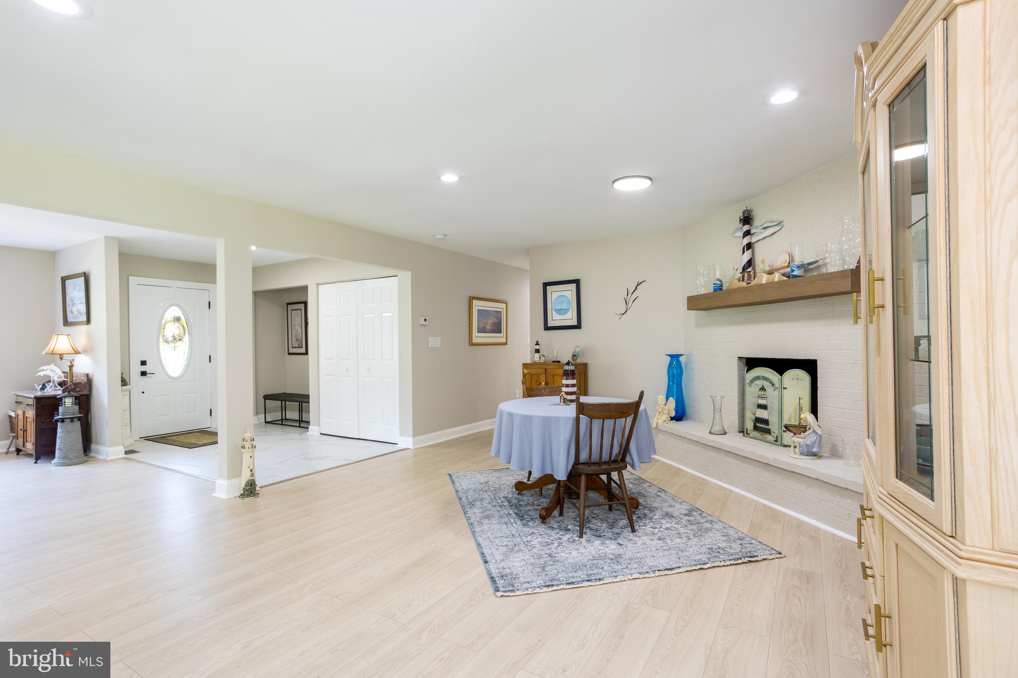 LONG GREEN MANOR - Residential