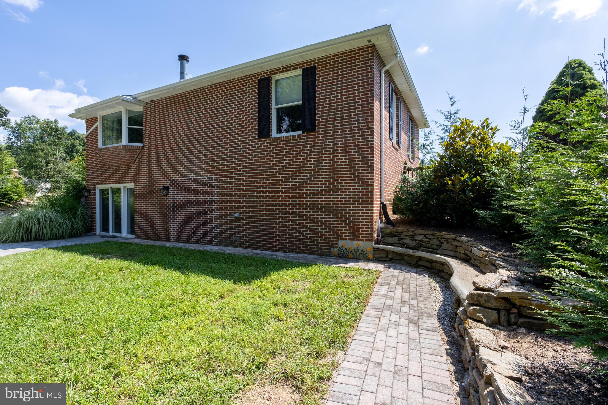 LONG GREEN MANOR - Residential