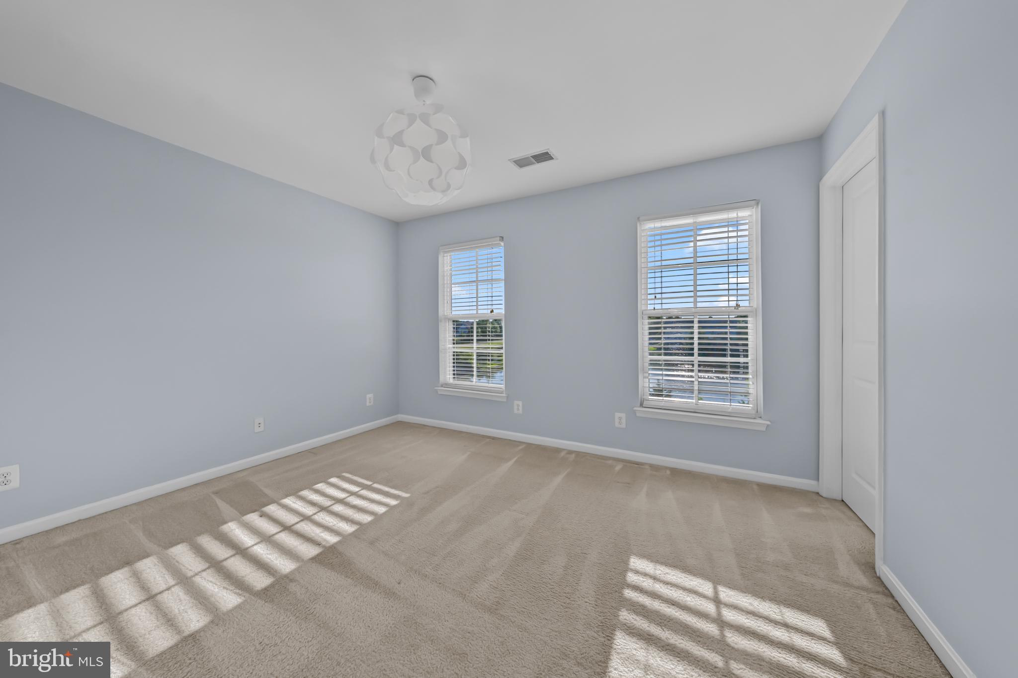 VICTORY LAKES - Residential