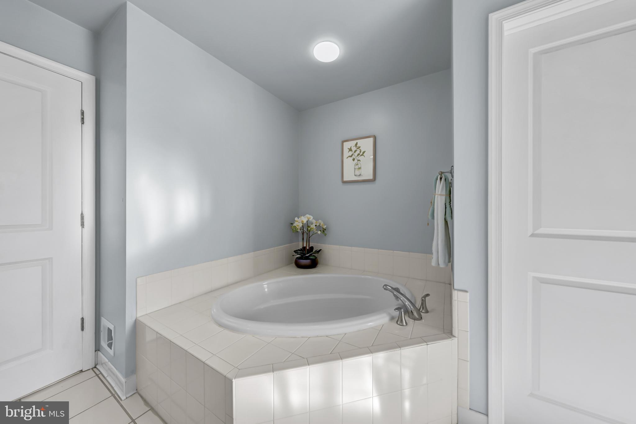 VICTORY LAKES - Residential